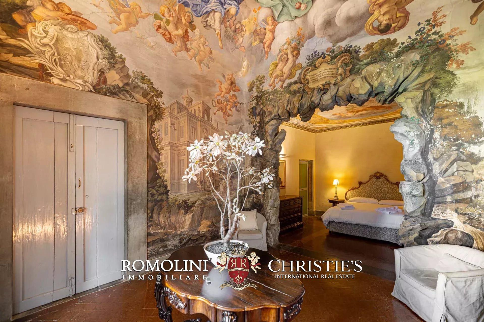 71 Bedroom Chateau's Image 63
