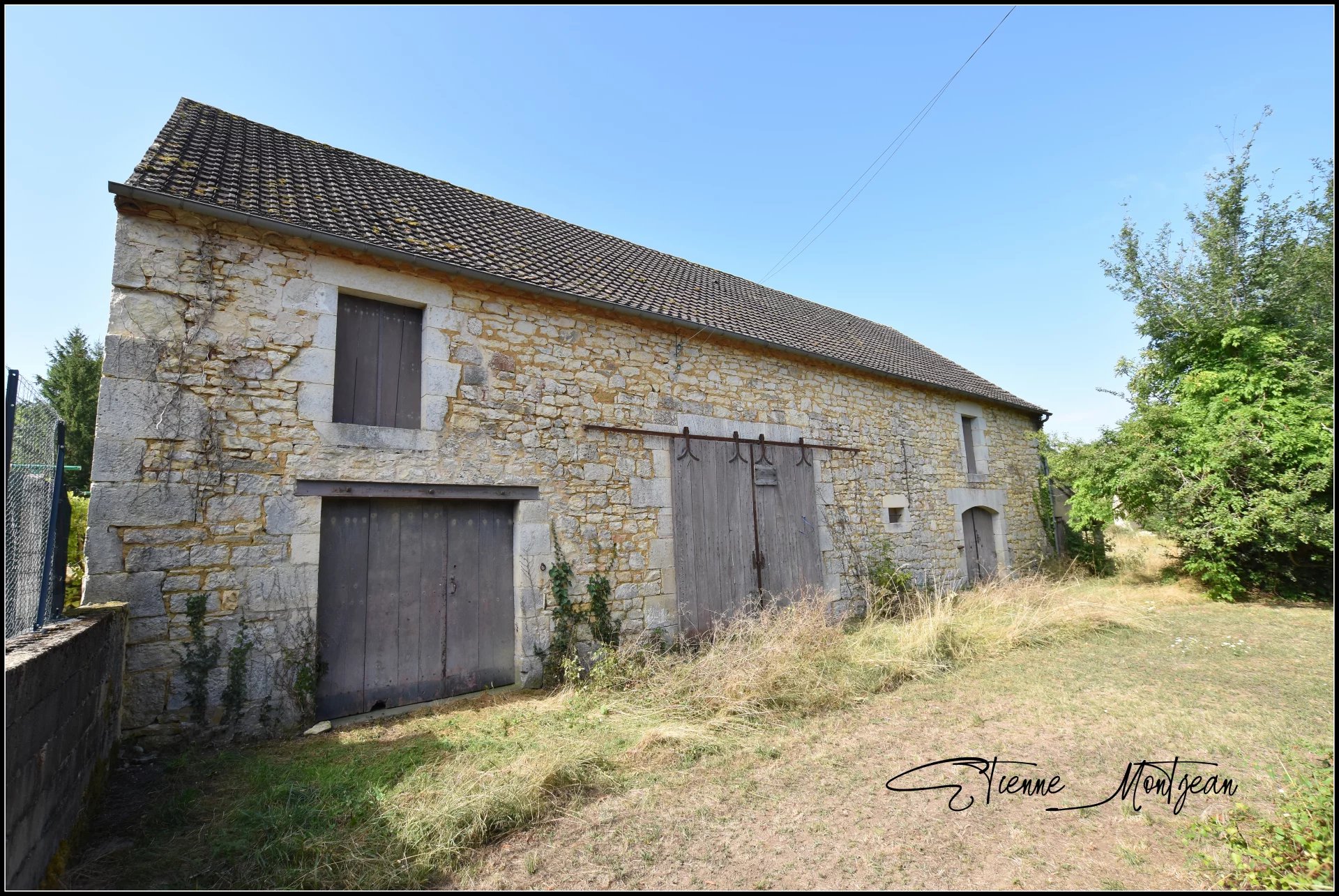 Grange 140 m² à Saint Germain Du Bel Air (Lot), terrain 2500 m².
