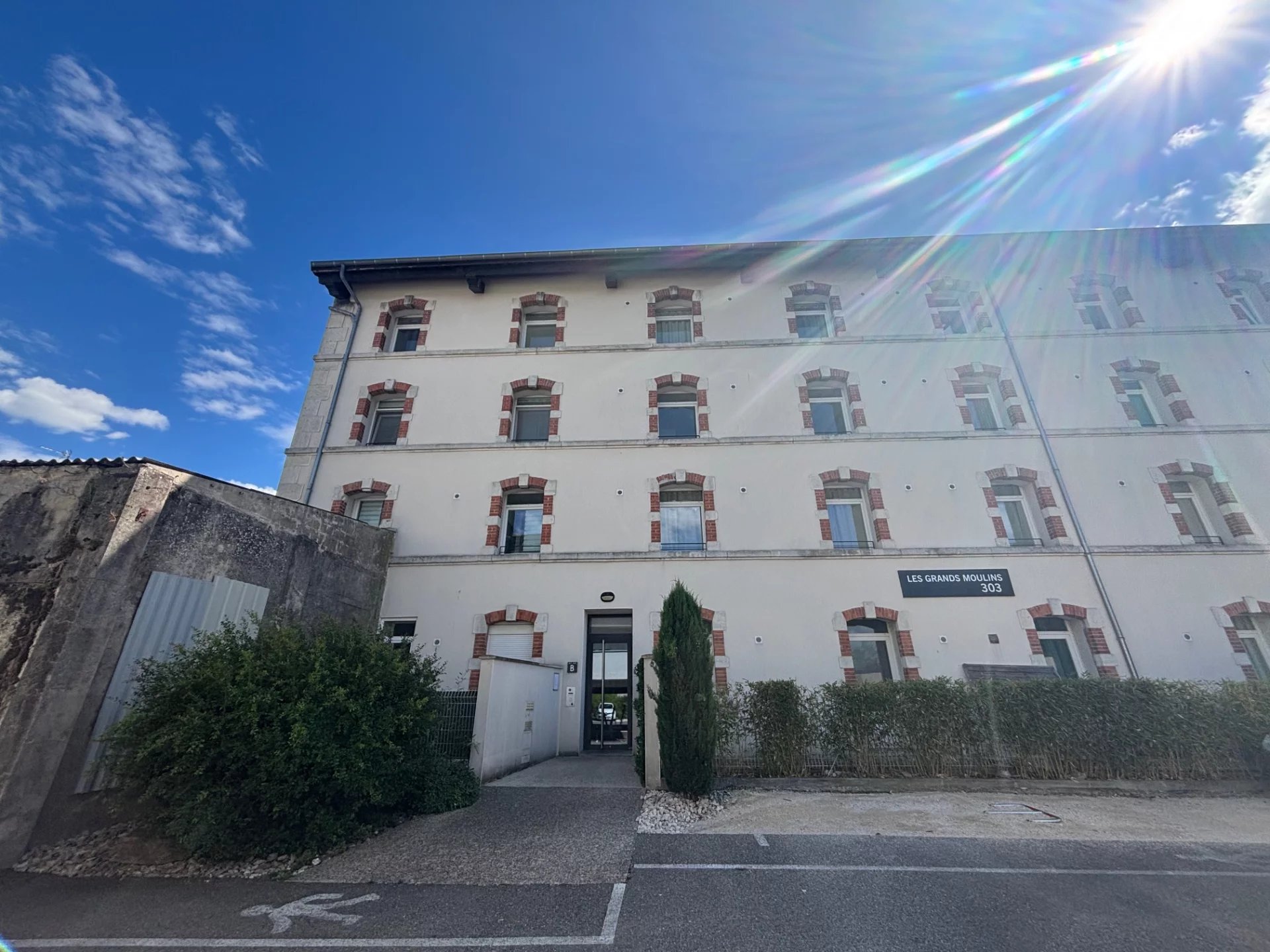 Agence immobilière de 