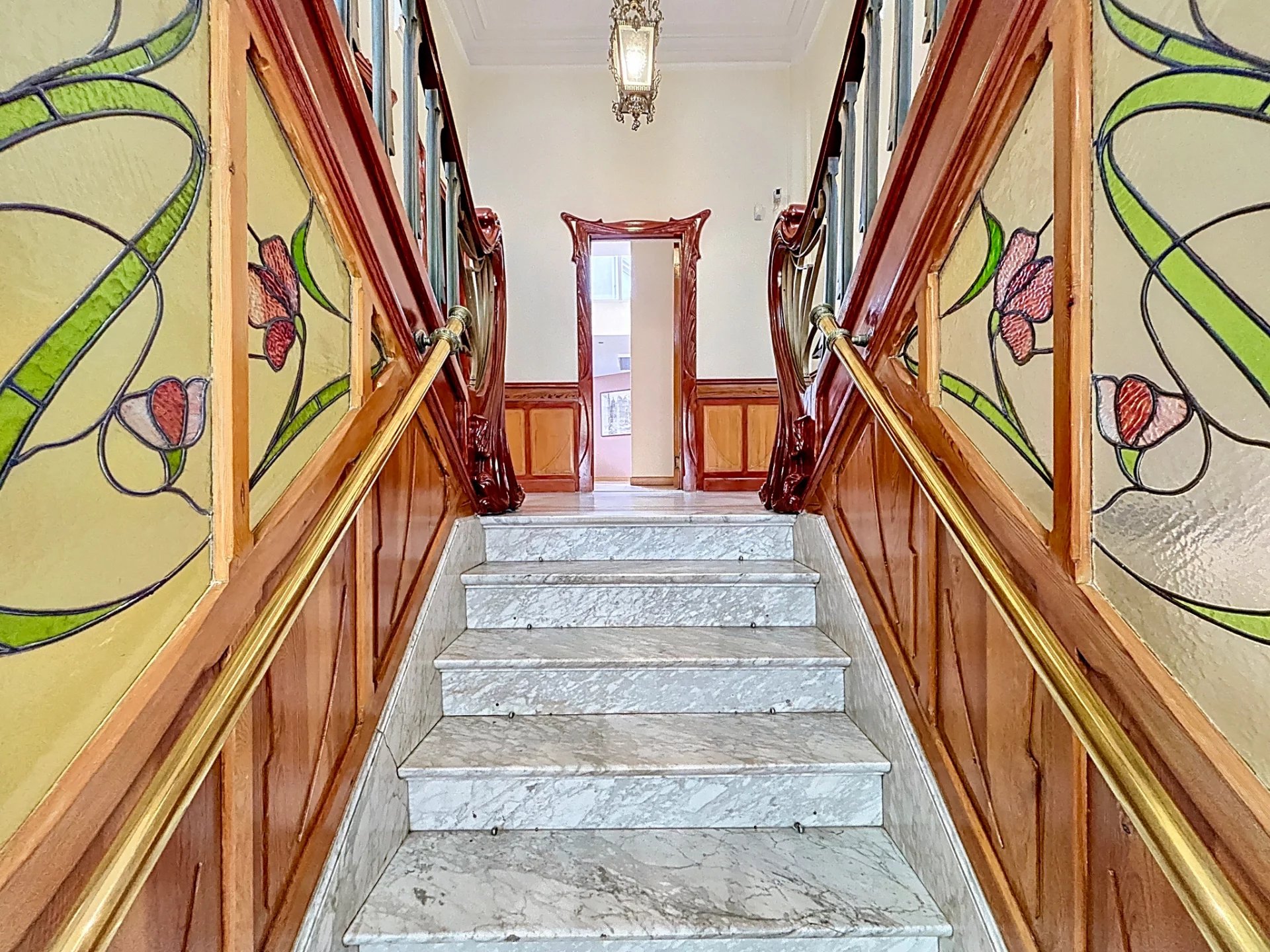 Bruxelles Quartier des Squares - Grande Maison Art Nouveau