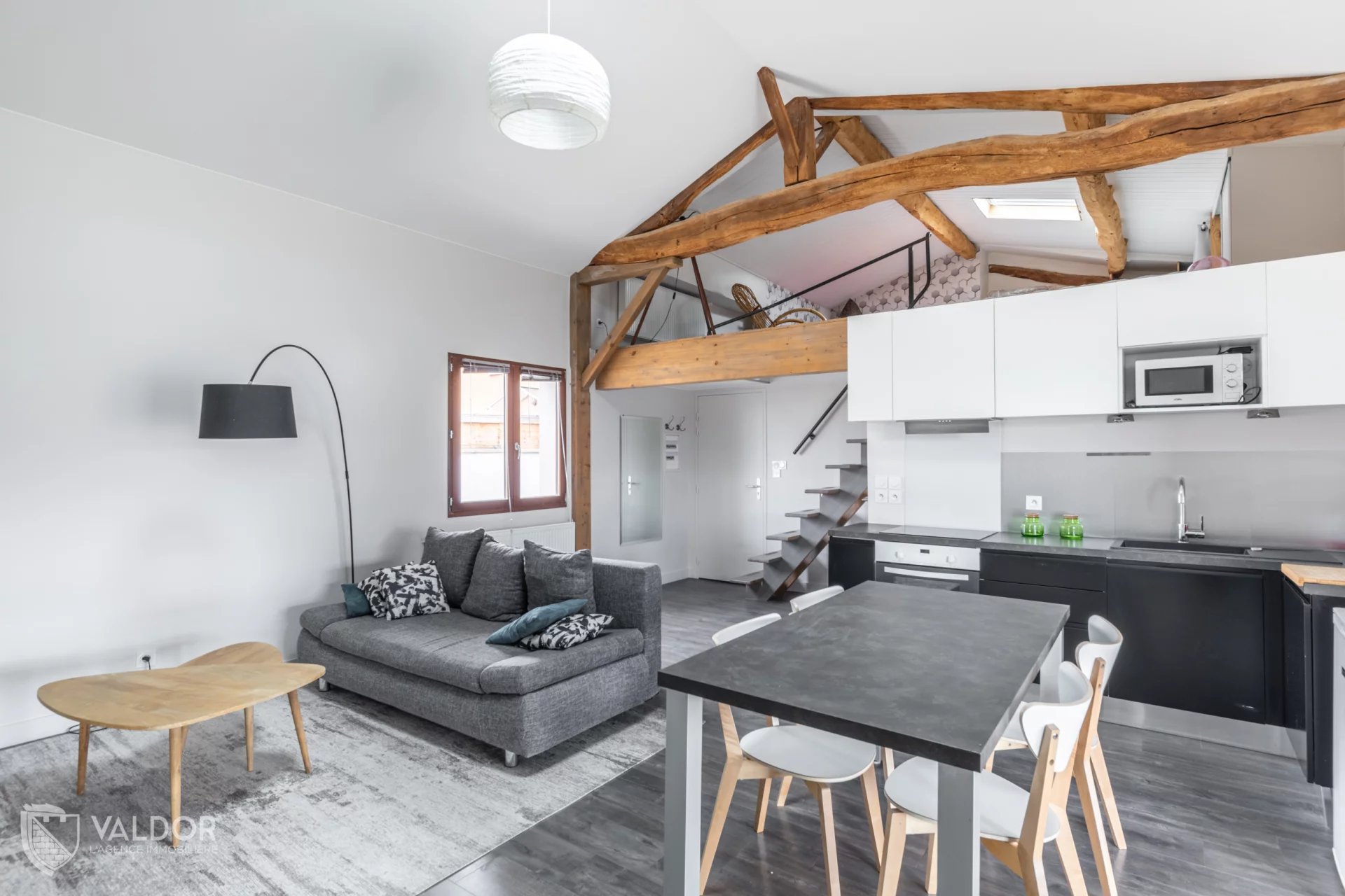 Propriété de 325 m² à Chasselay - Terrain 3662 m²
