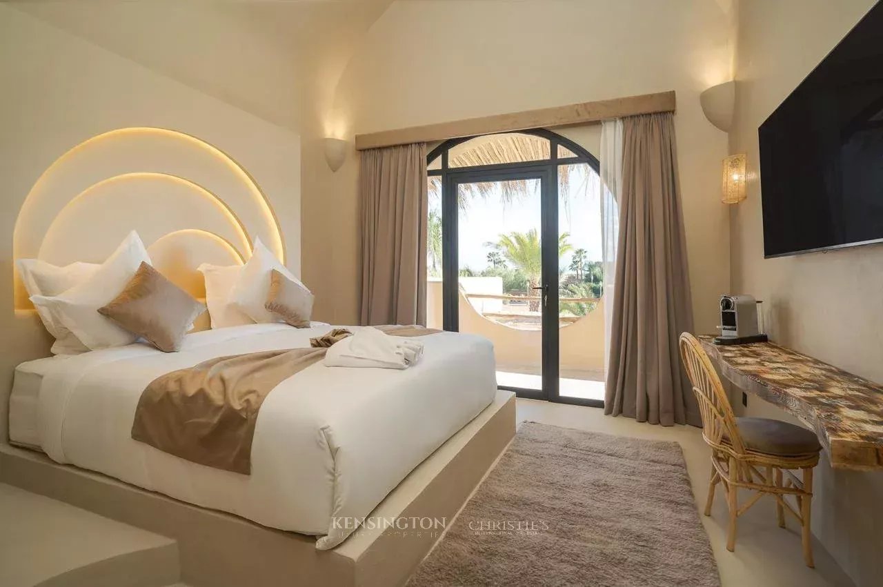 7 Bedroom Villa/Townhouse's Image 74