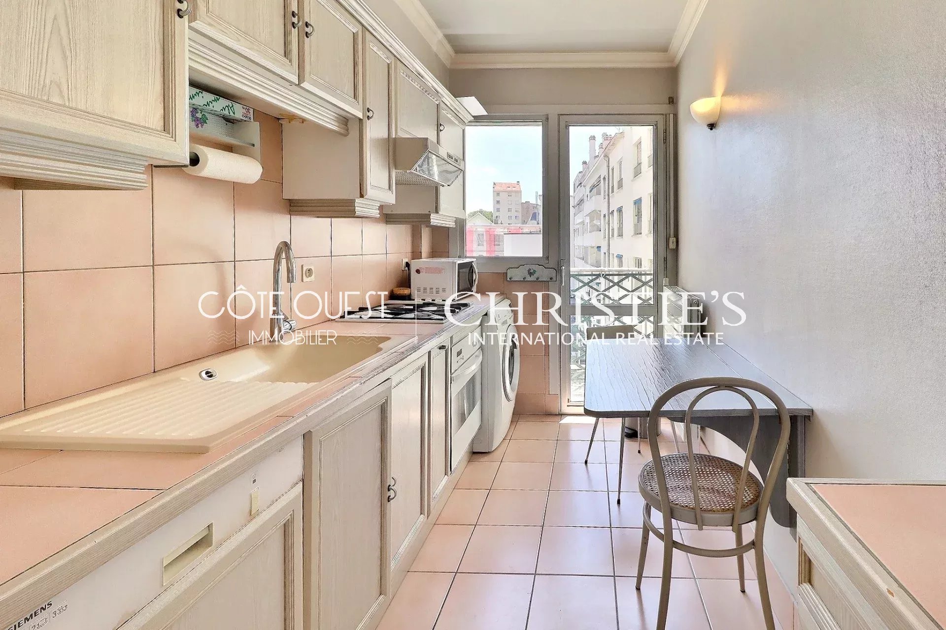 2 Bedroom Apartment/Flat's Image 5