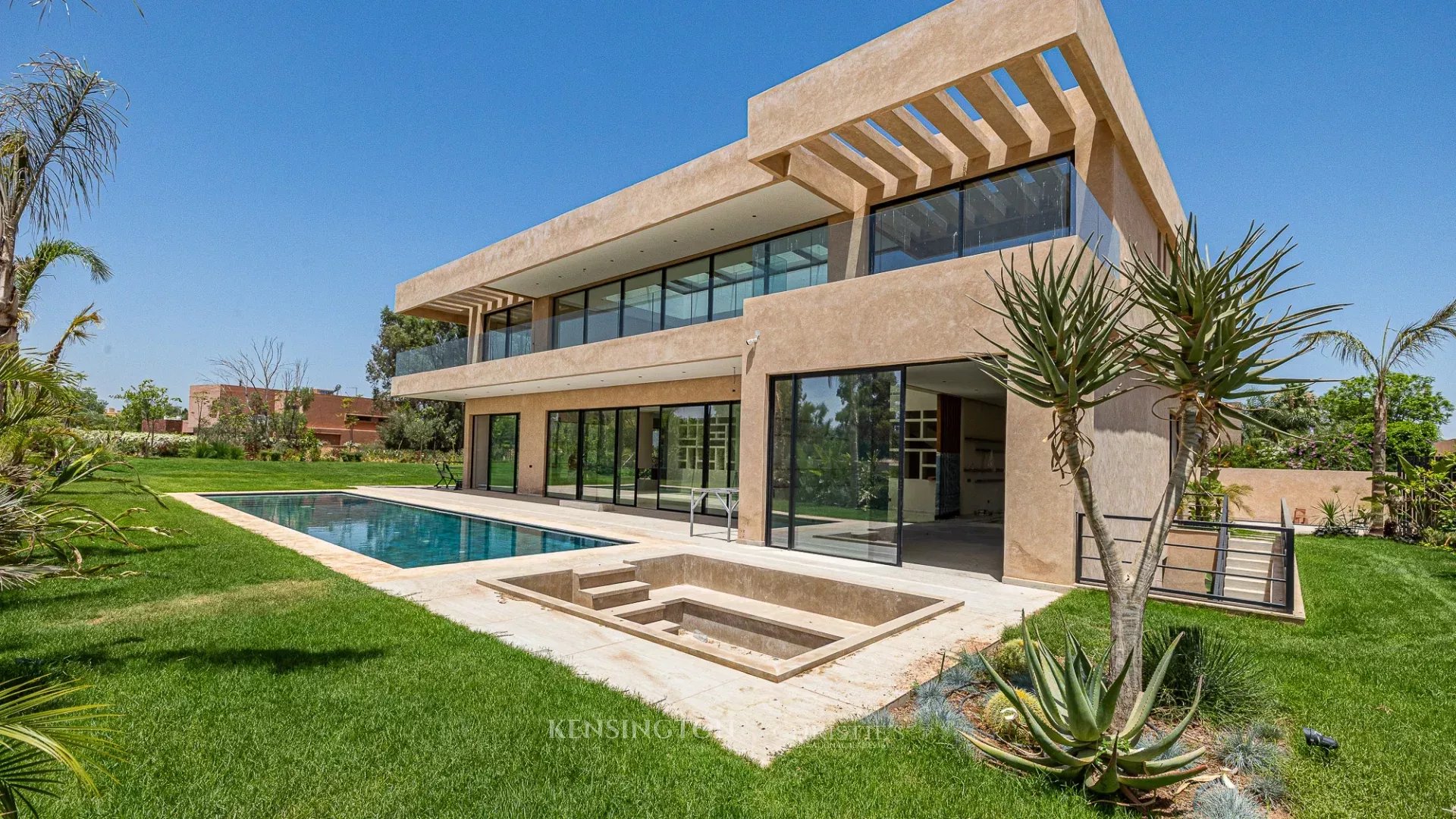 6 Bedroom Villa/Townhouse's Image 4