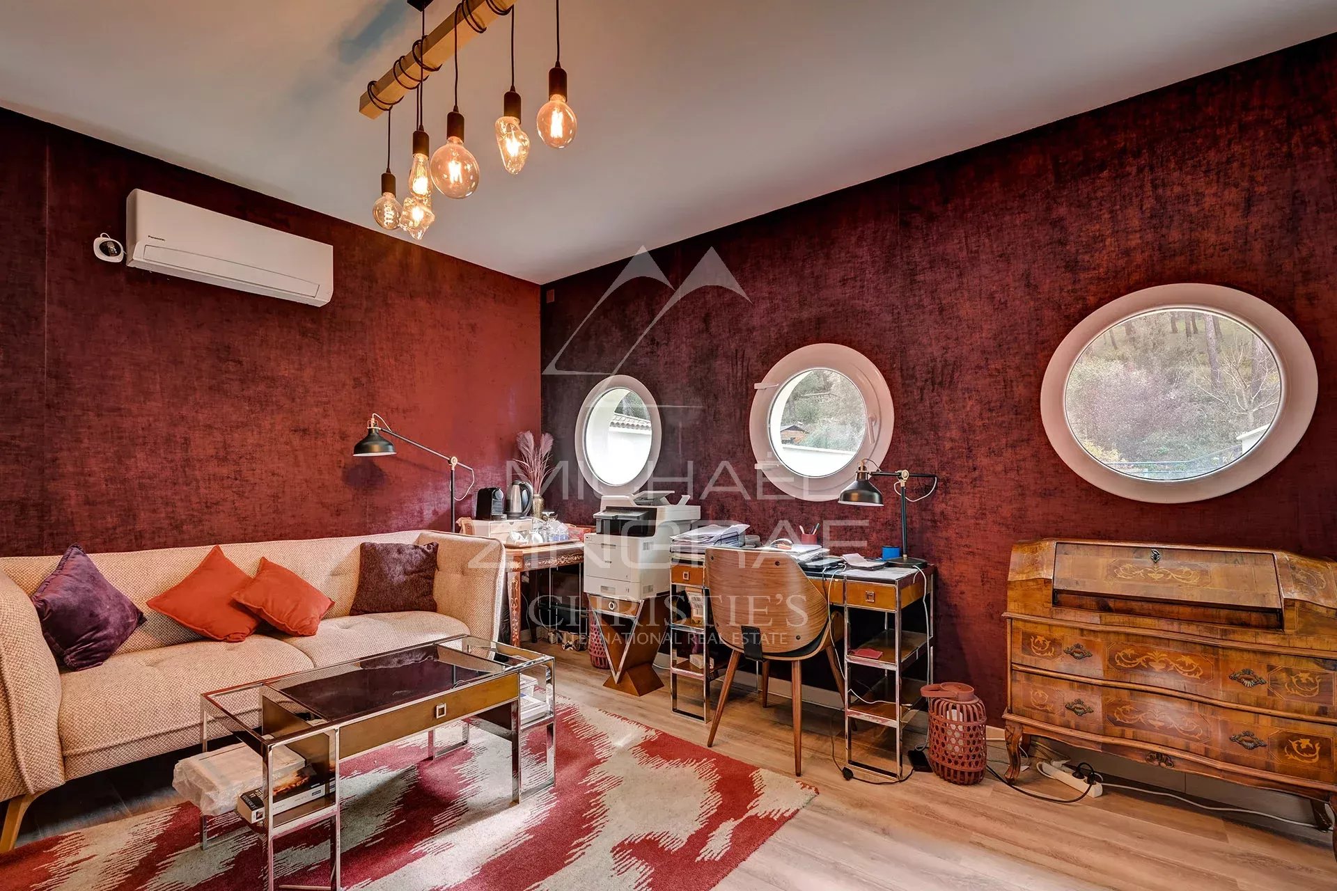 4 Bedroom Villa/Townhouse's Image 16