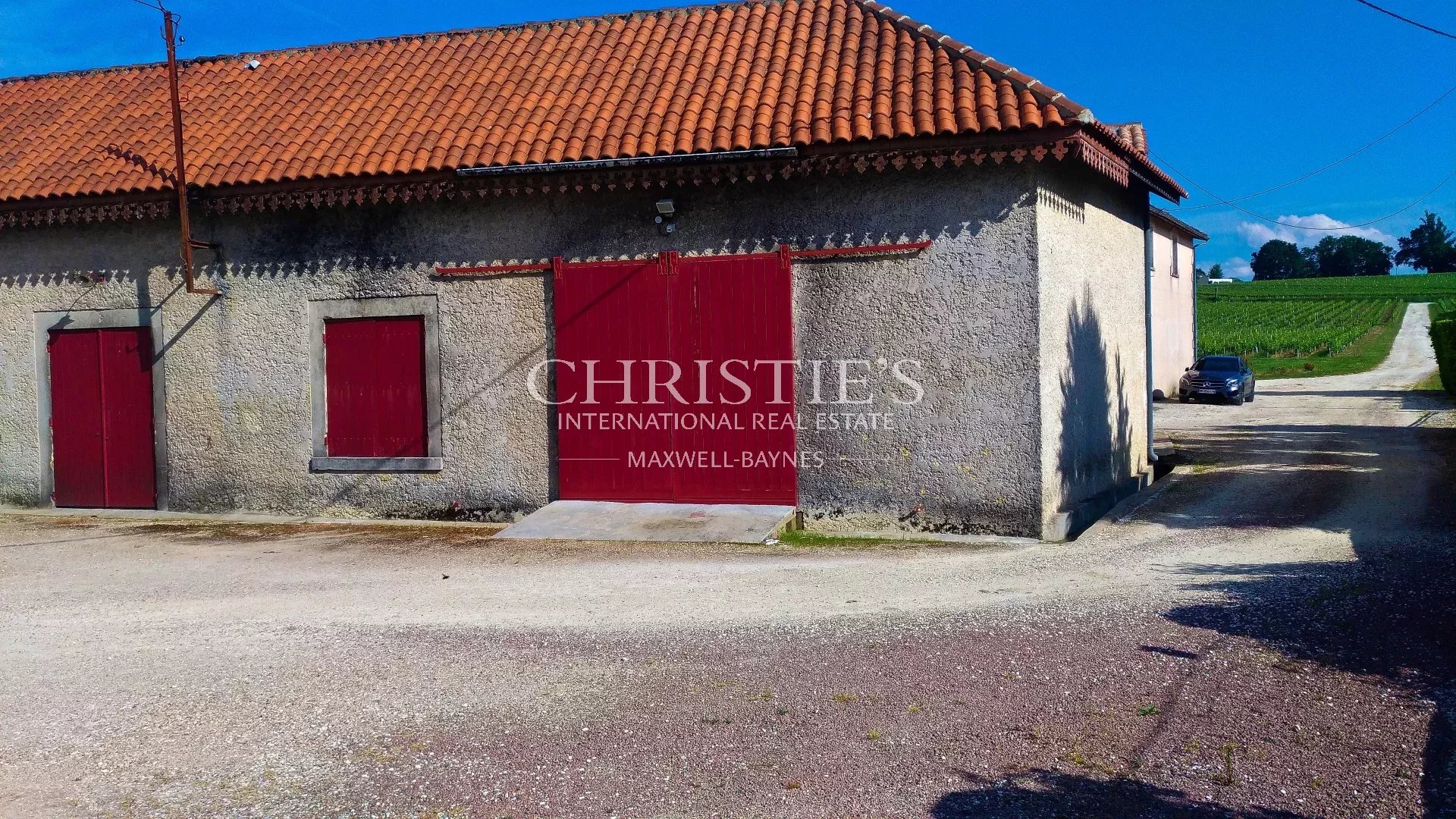 12 Bedroom Vineyard's Image 13