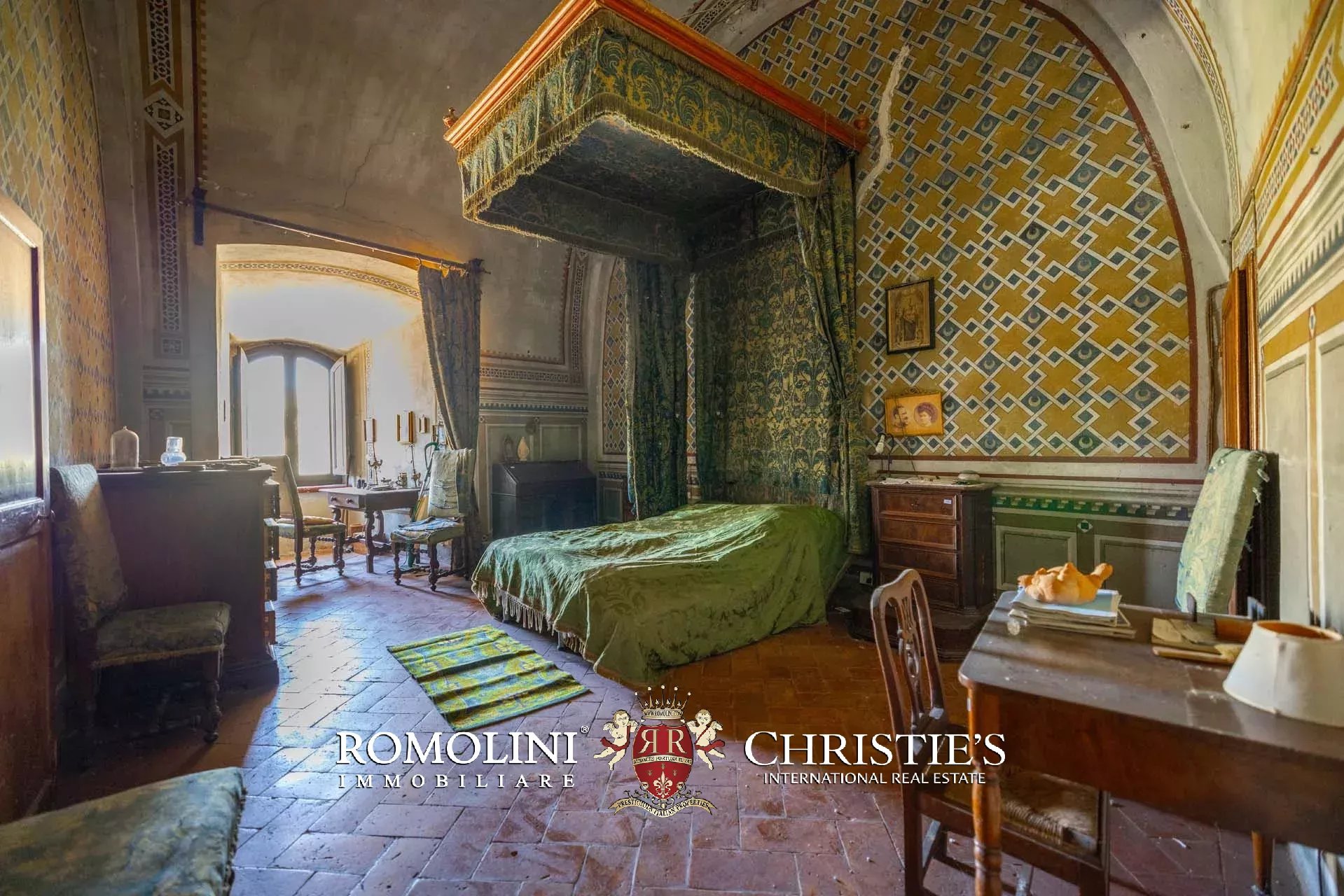 37 Bedroom Chateau's Image 39