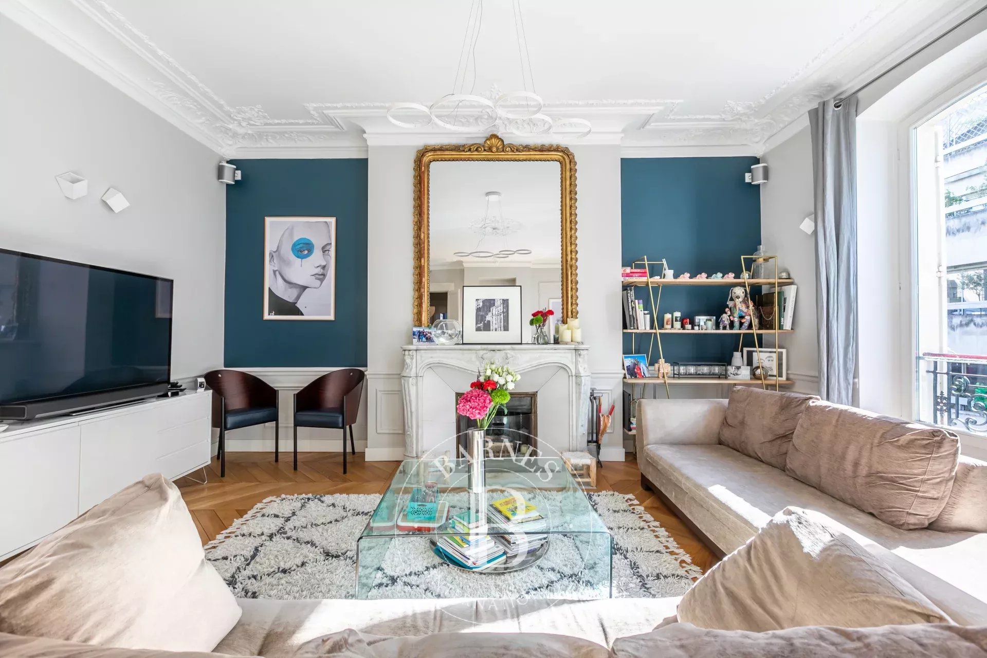 Sole agent: Paris 17 - Ternes Marché Lebon - 4-bedroom apartment - picture 4