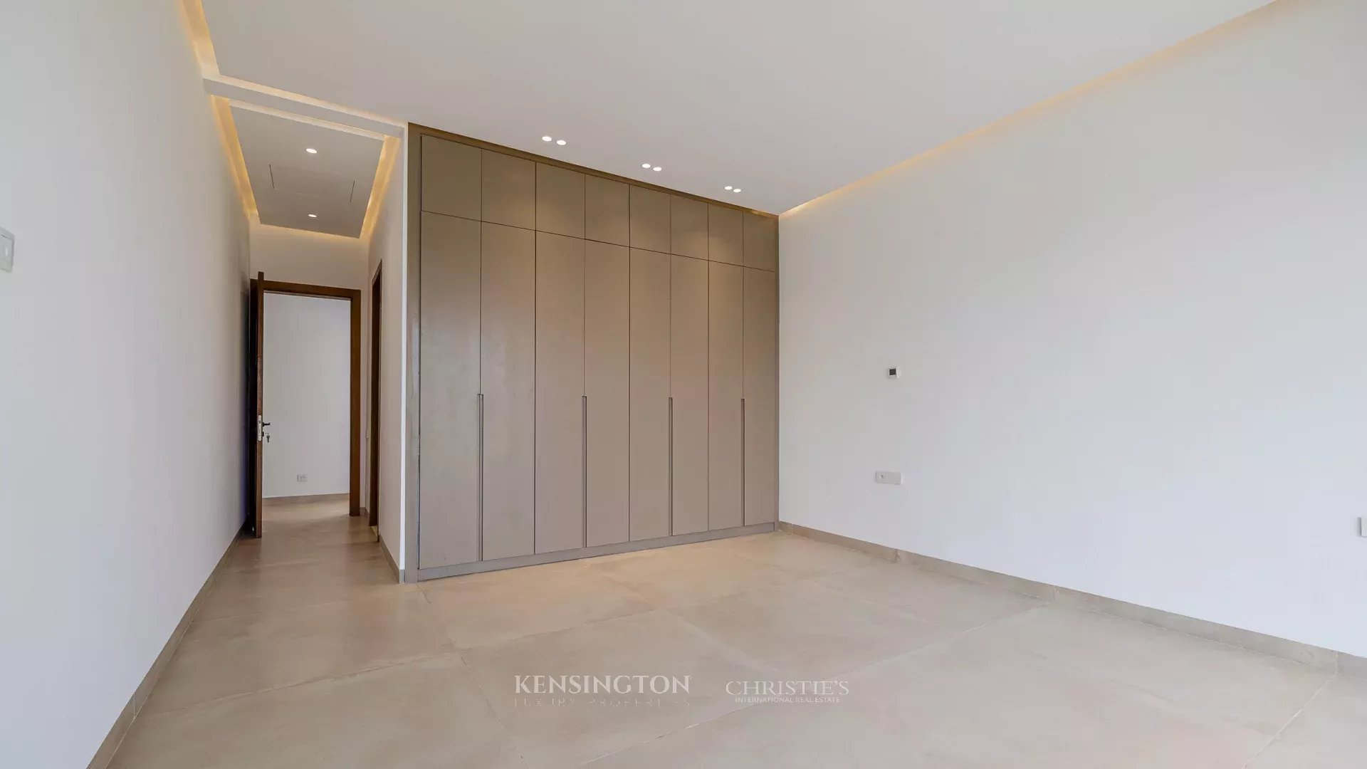 4 Bedroom Villa/Townhouse's Image 25