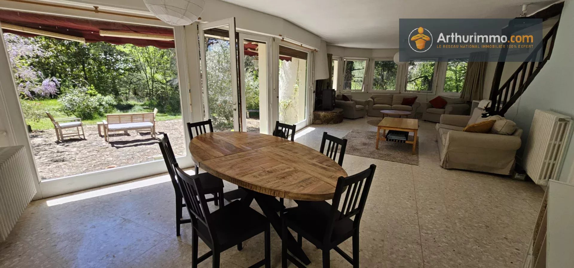 Agence immobilière de 