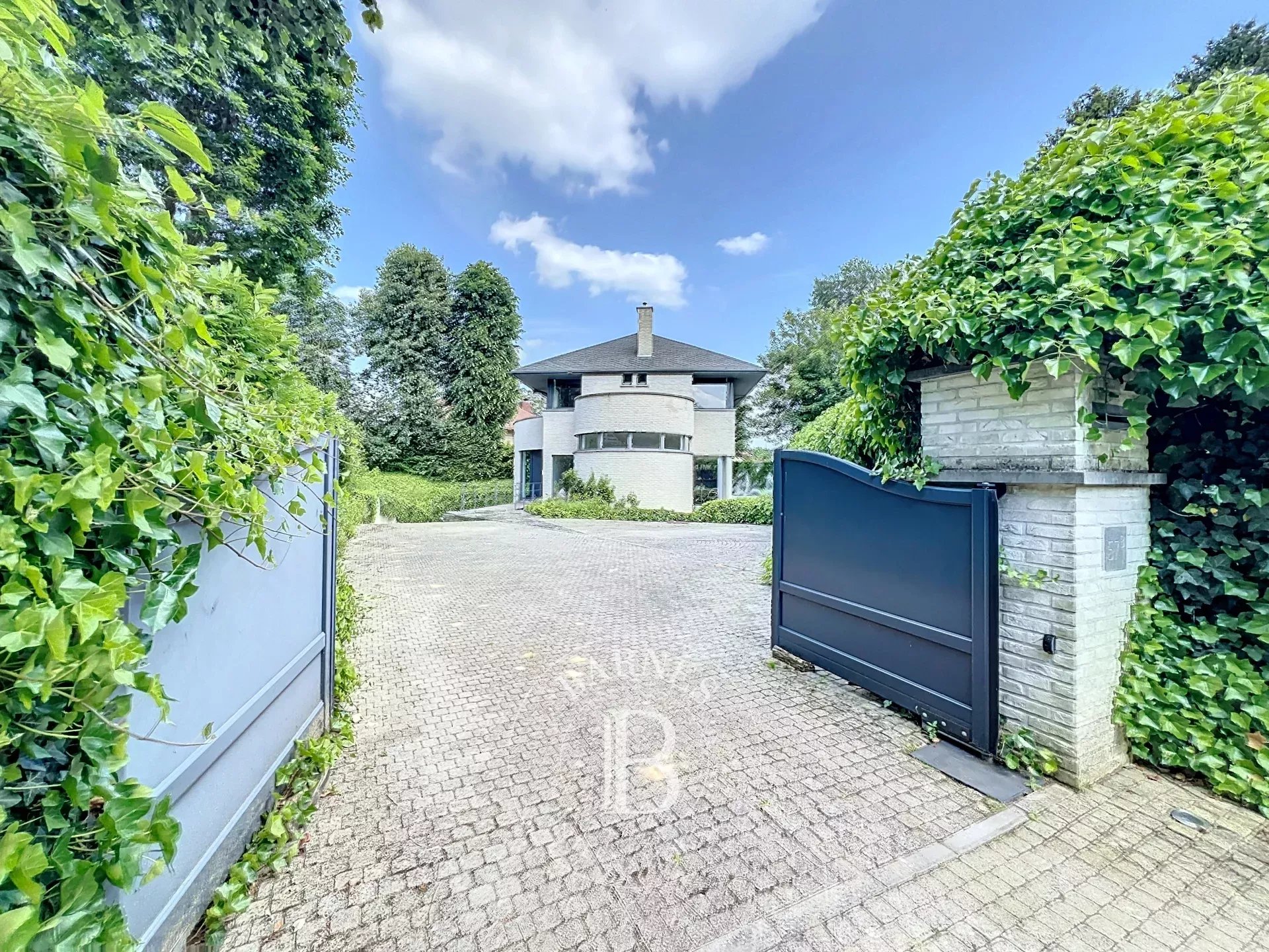 Sous Offre - Dieweg - Uccle - Villa lumineuse en terrain de fond