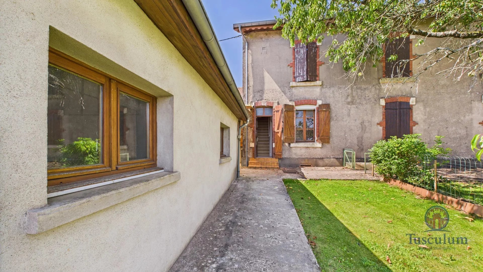 Petite maison à vendre à Crusnes
