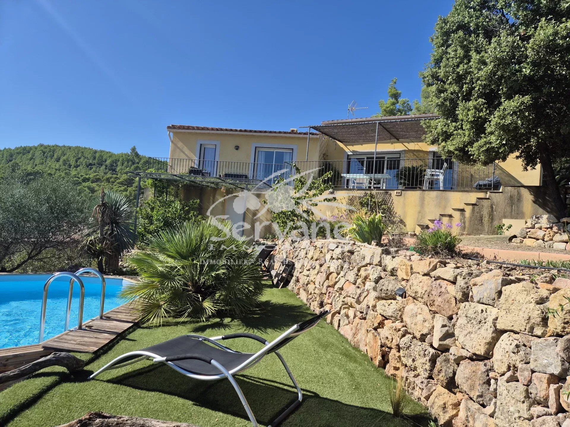 MONTFORT SUR ARGENS LARGE 4 BEDROOMS VILLA T5