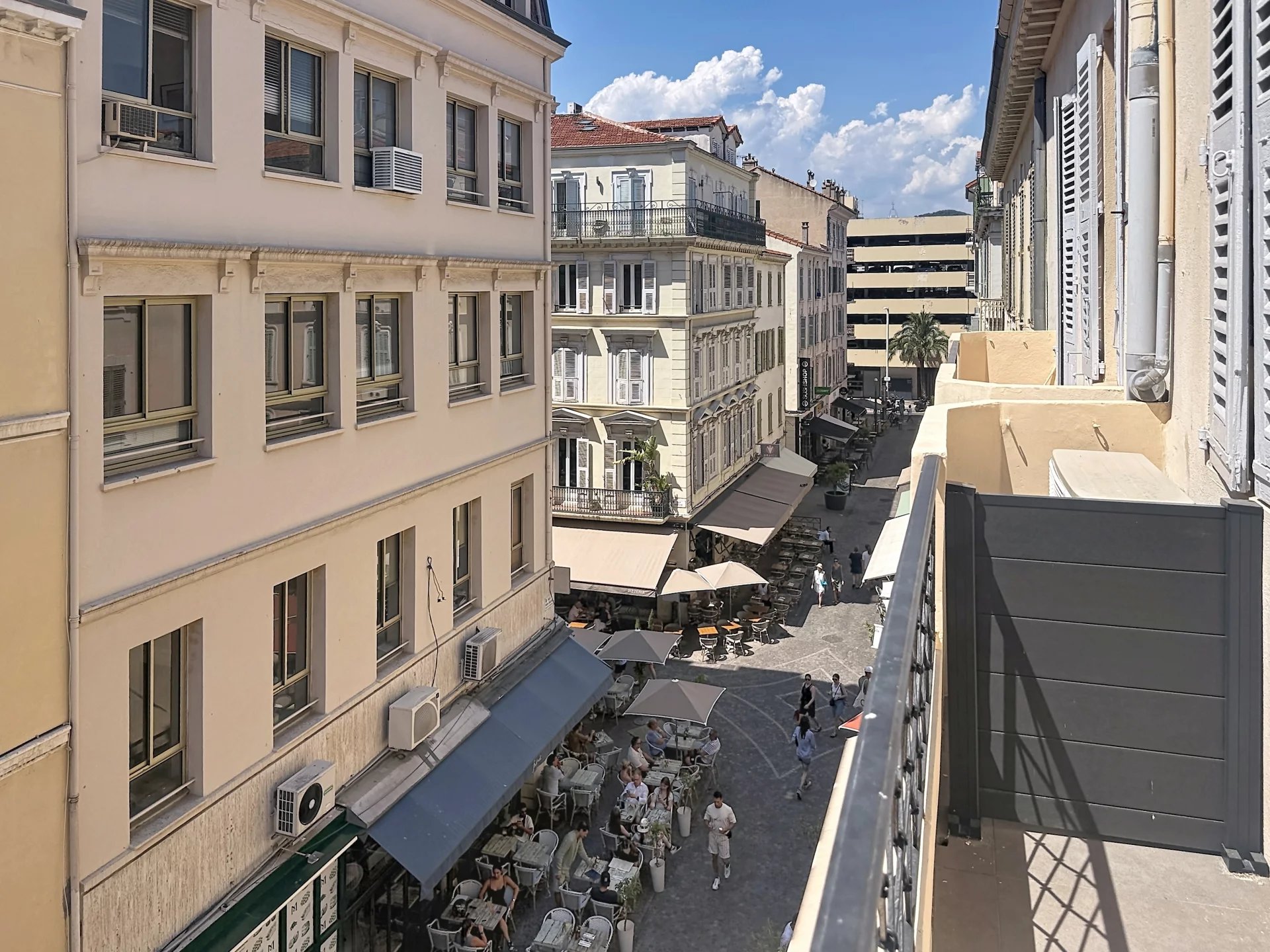 Agence immobilière de AZUR ACT IMMOBILIER