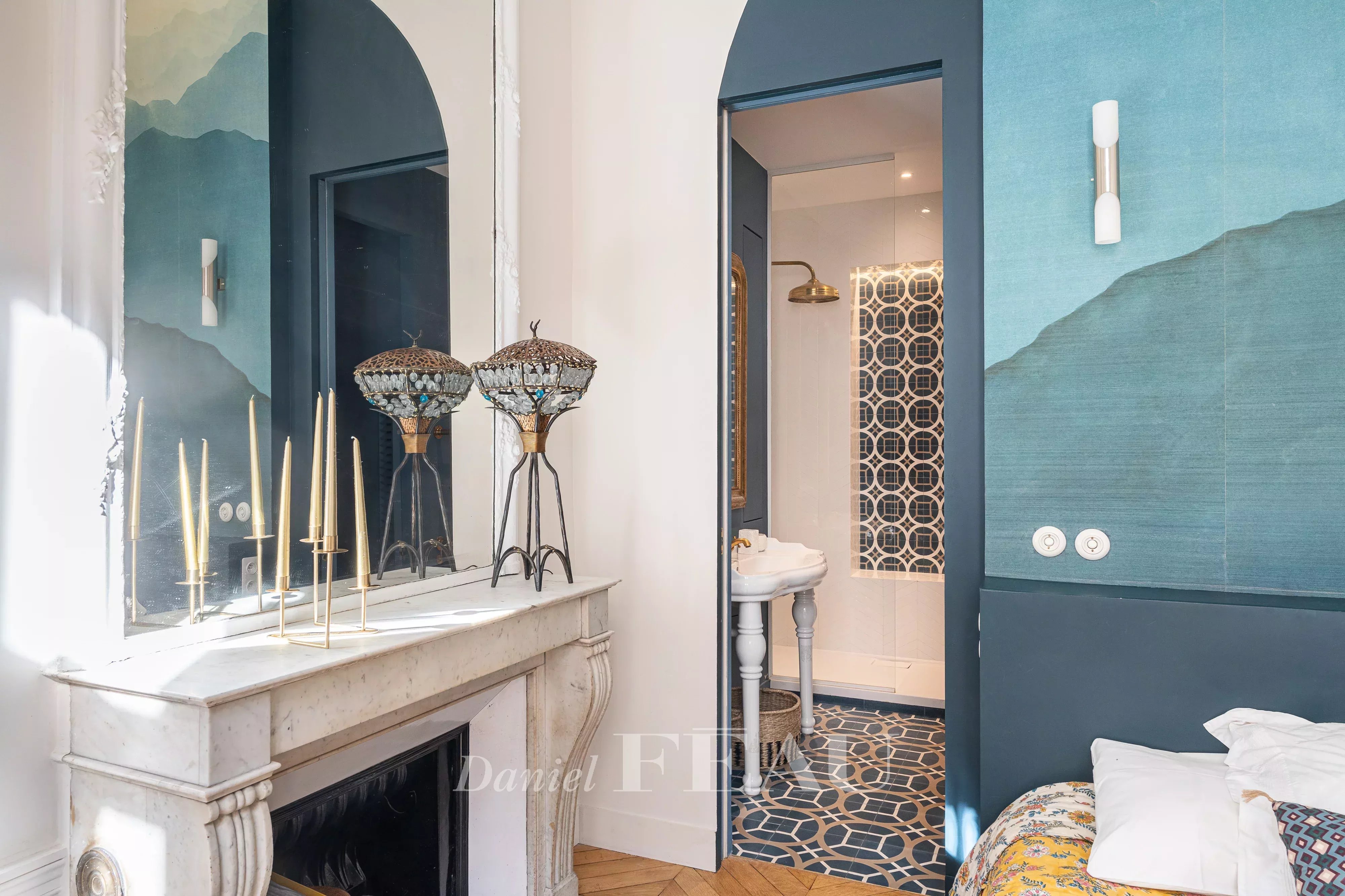 CHAMBRE EN SUITE