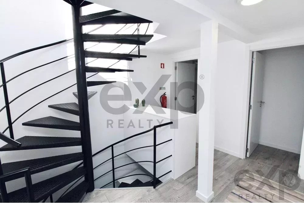 "Elegant Coastal Villa in Fuseta: Your Dream Home" 85949001 image 14