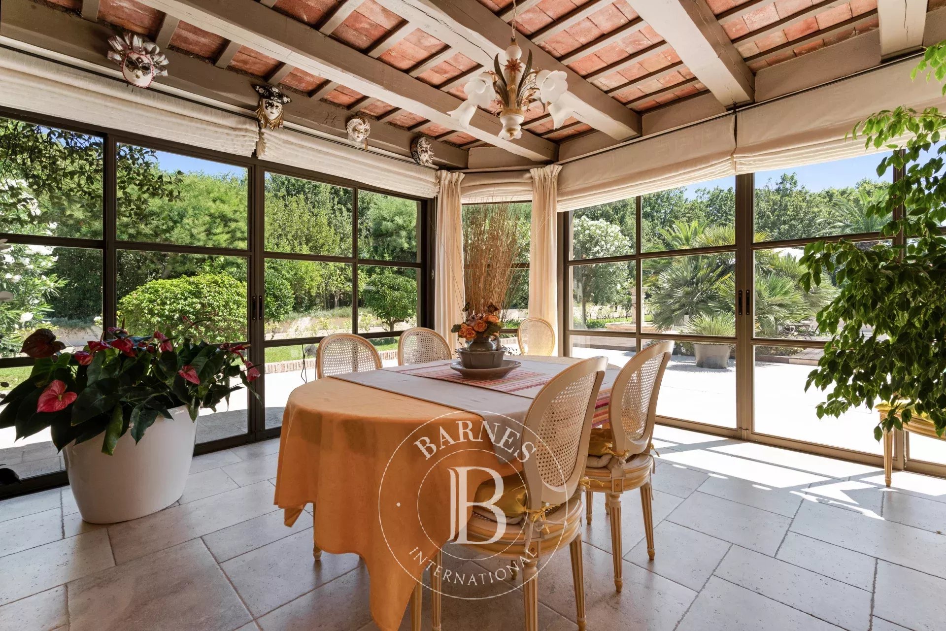 Villa Saint-Tropez - picture 9