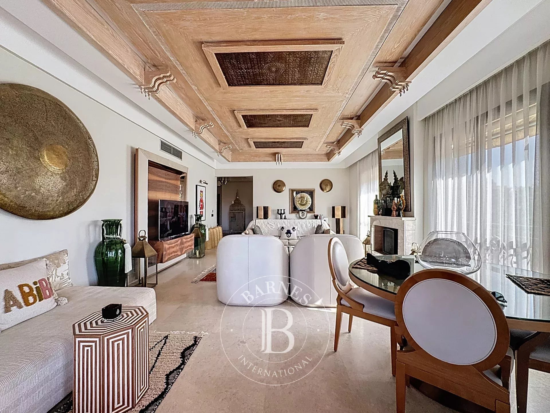 Appartement  de trois suites... - picture 2