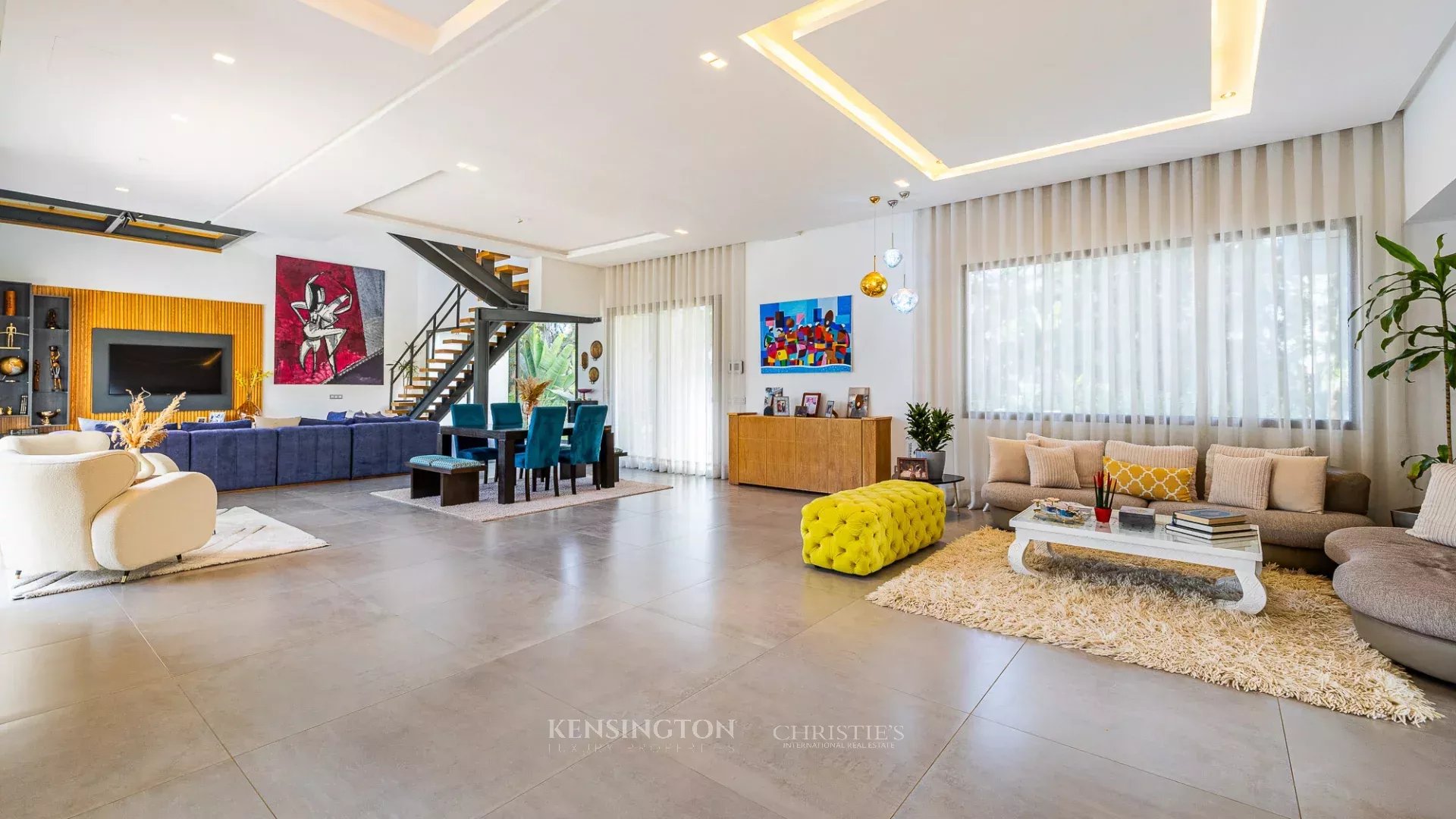 8 Bedroom Villa/Townhouse's Image 3