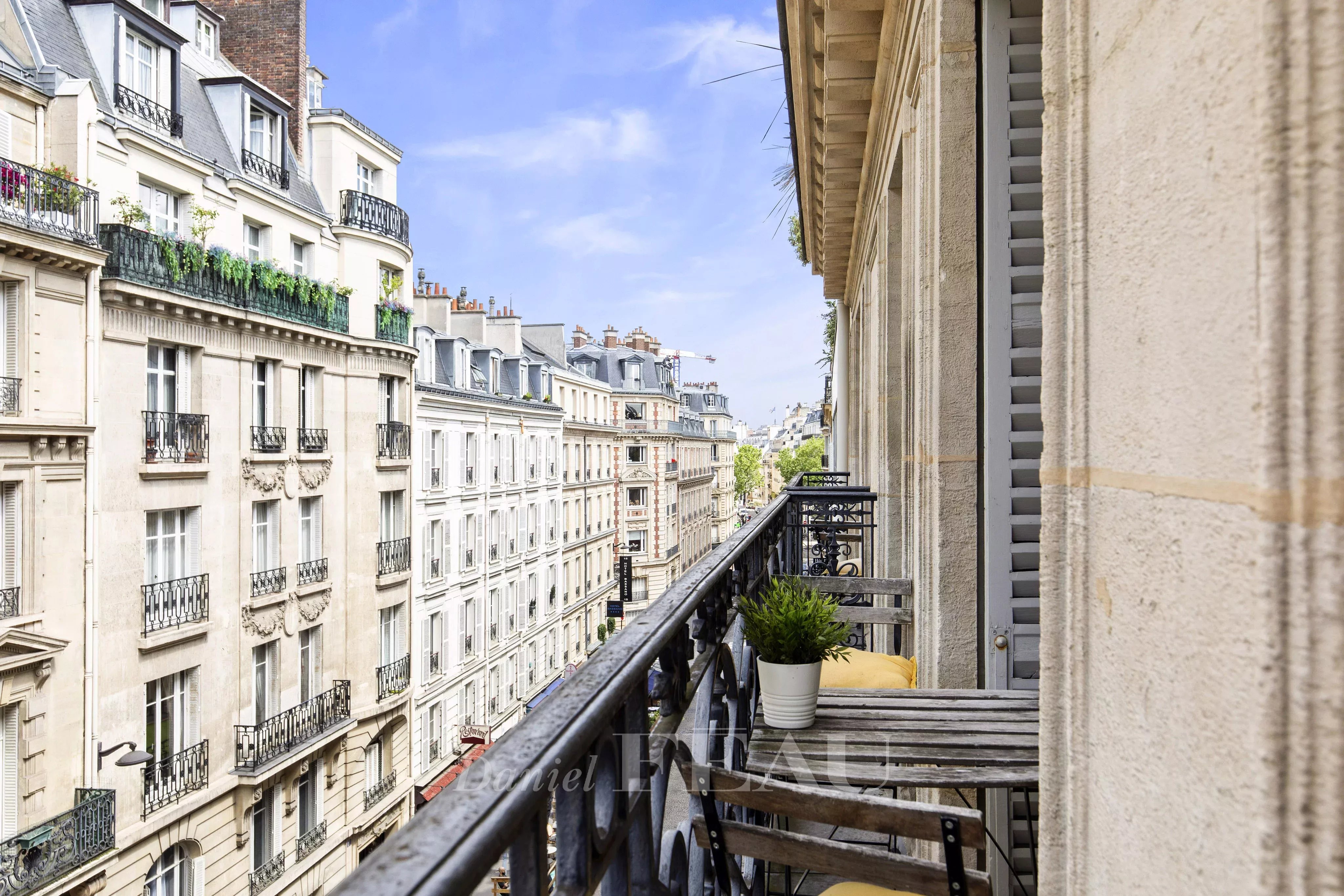Sale Apartment Paris 16th