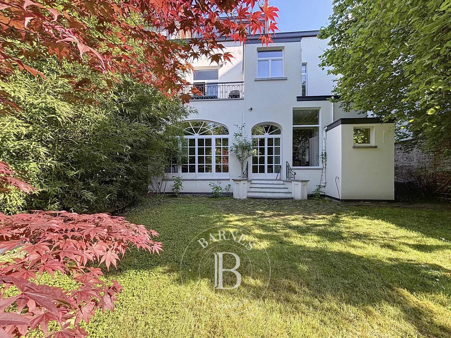 Uccle - Spacious family home, garden and garage