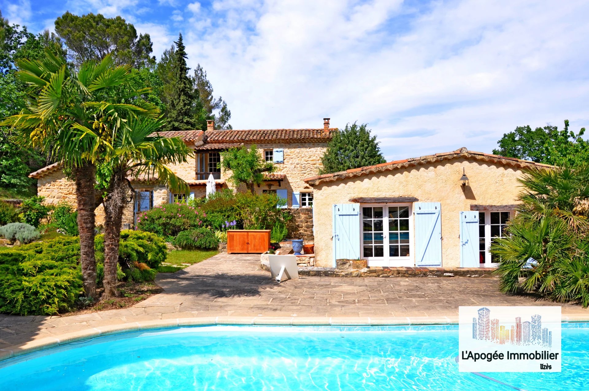 Agence immobilière de 