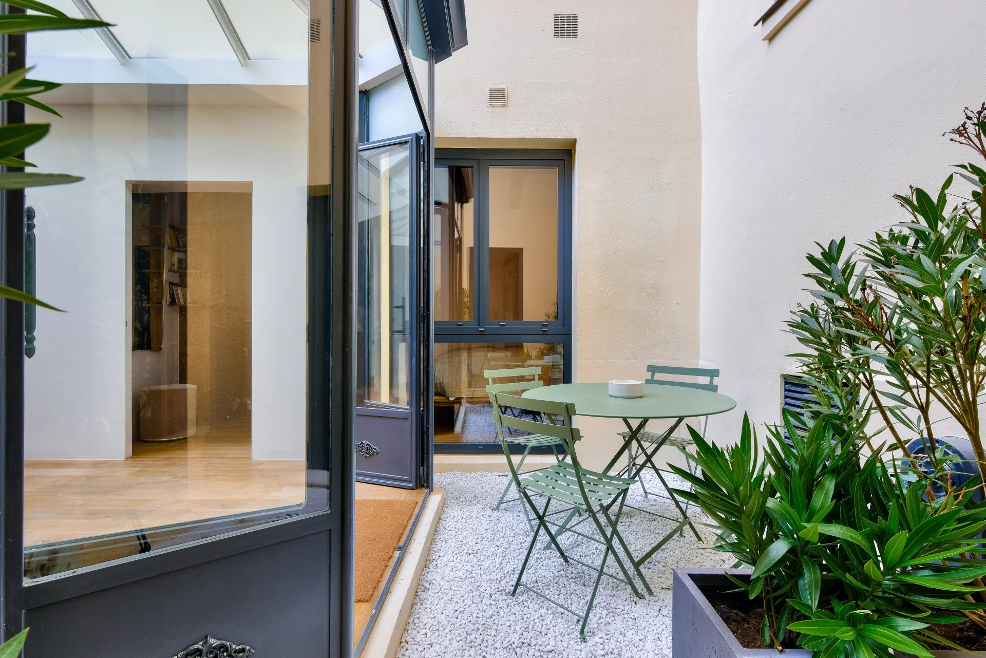 Sale House Paris 6th Odéon