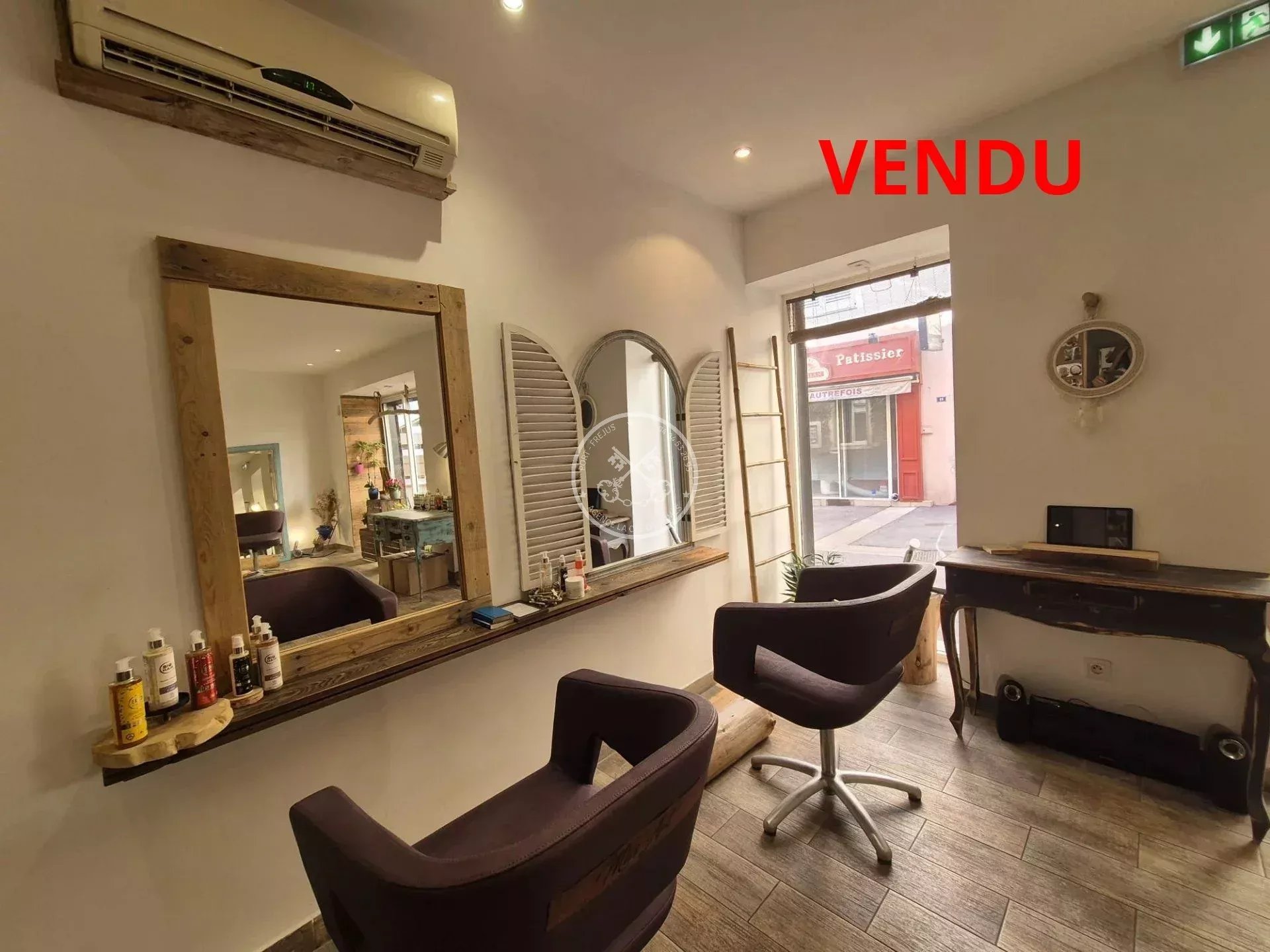 Agence immobilière de 