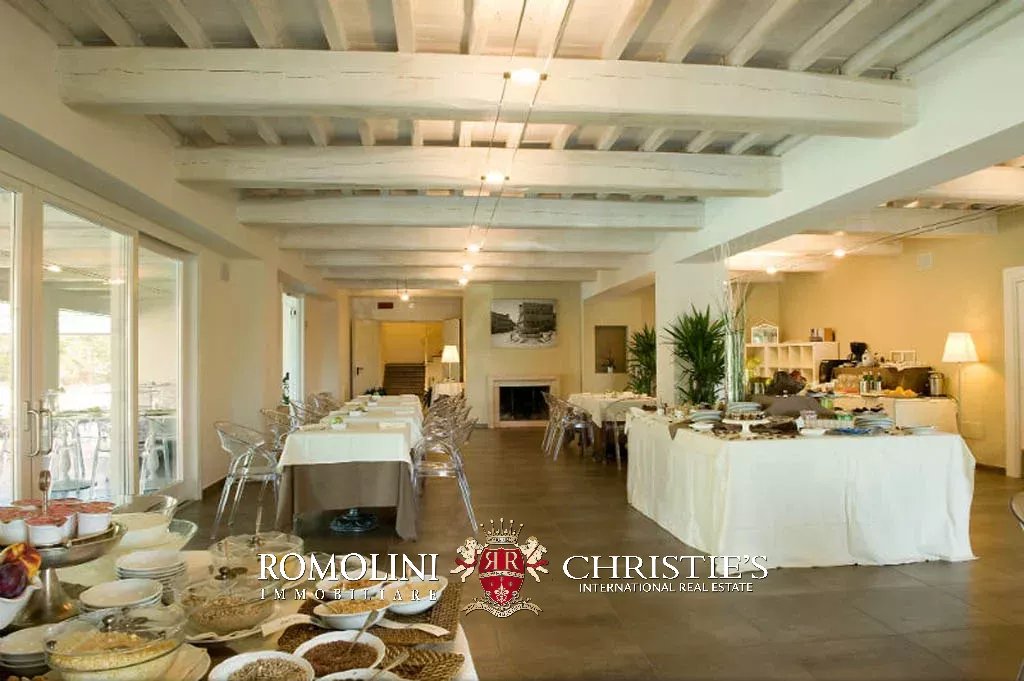 52 Bedroom Villa/Townhouse's Image 28