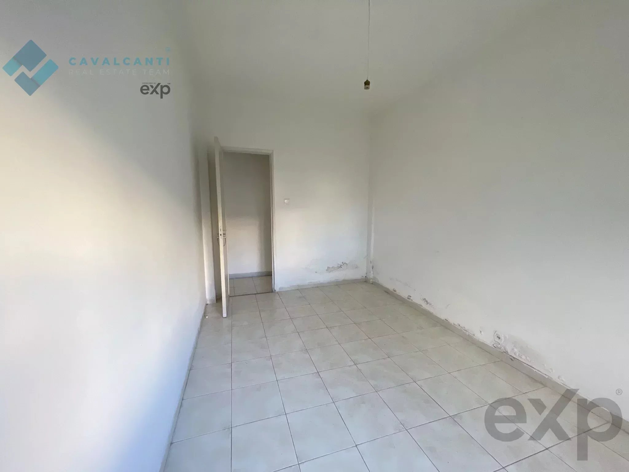 T2 to remodel - Carnaxide | Ideal for own home or investment 2790-005 image 26