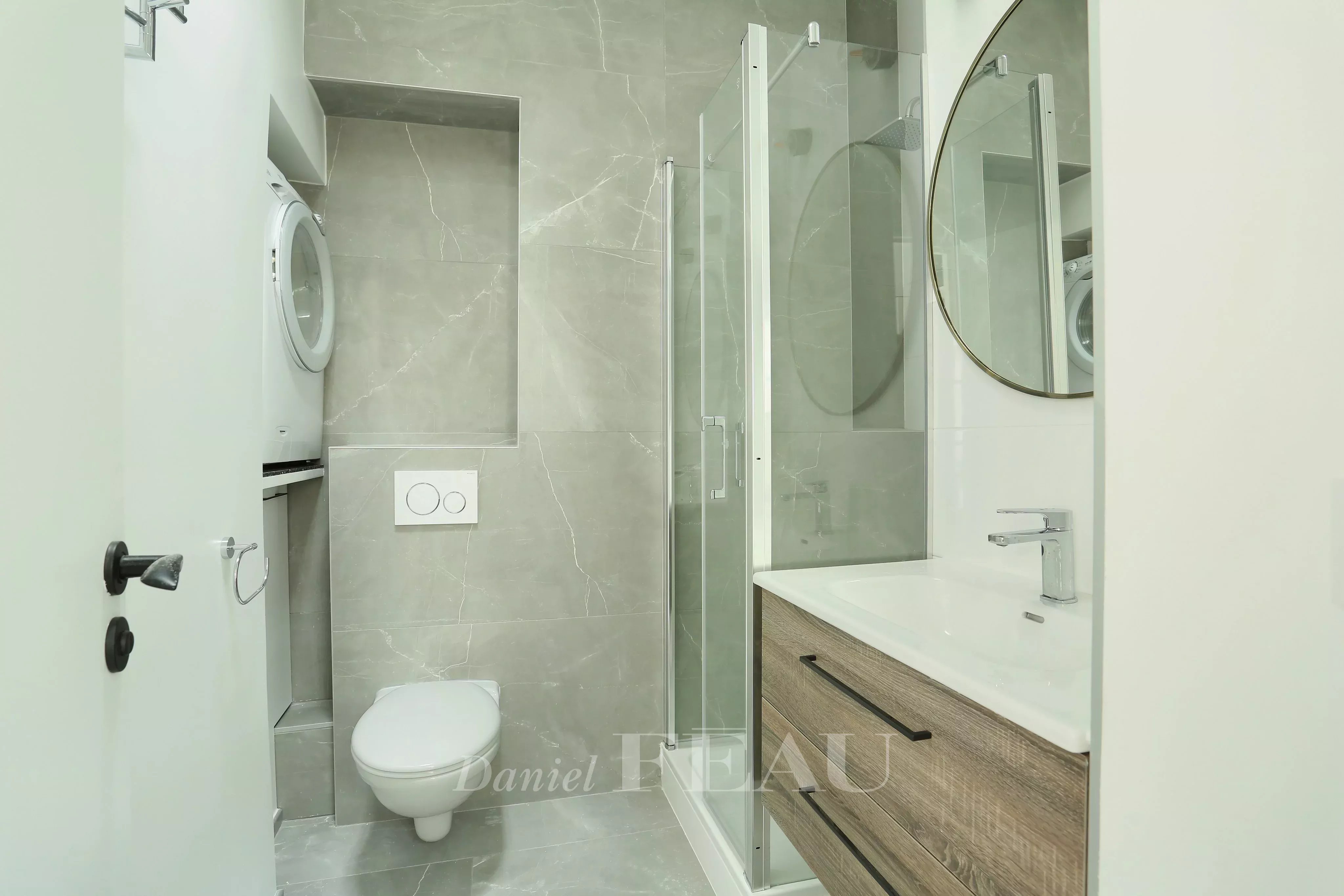 Salle de douche/ toilettes