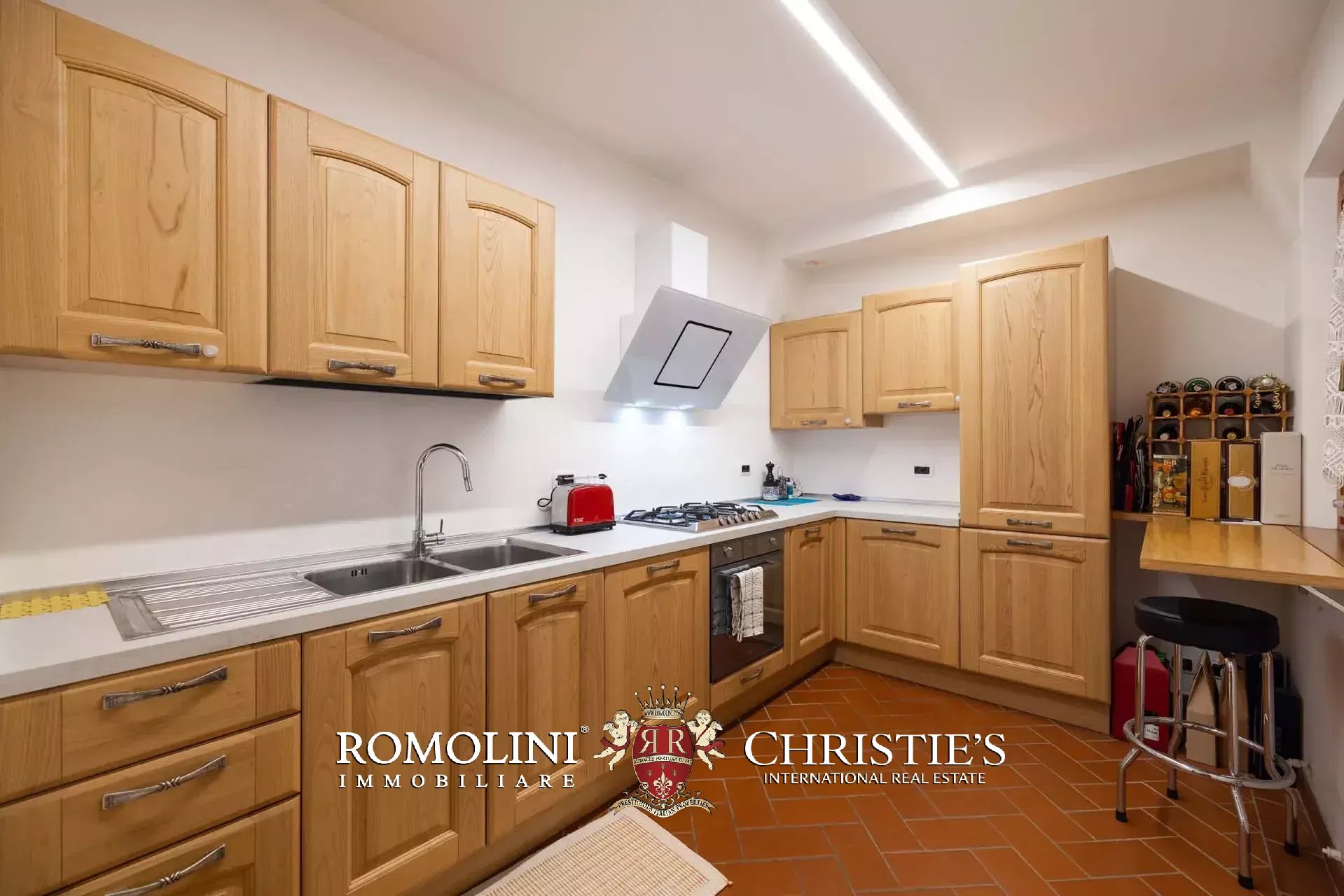 19 Bedroom Villa/Townhouse's Image 83