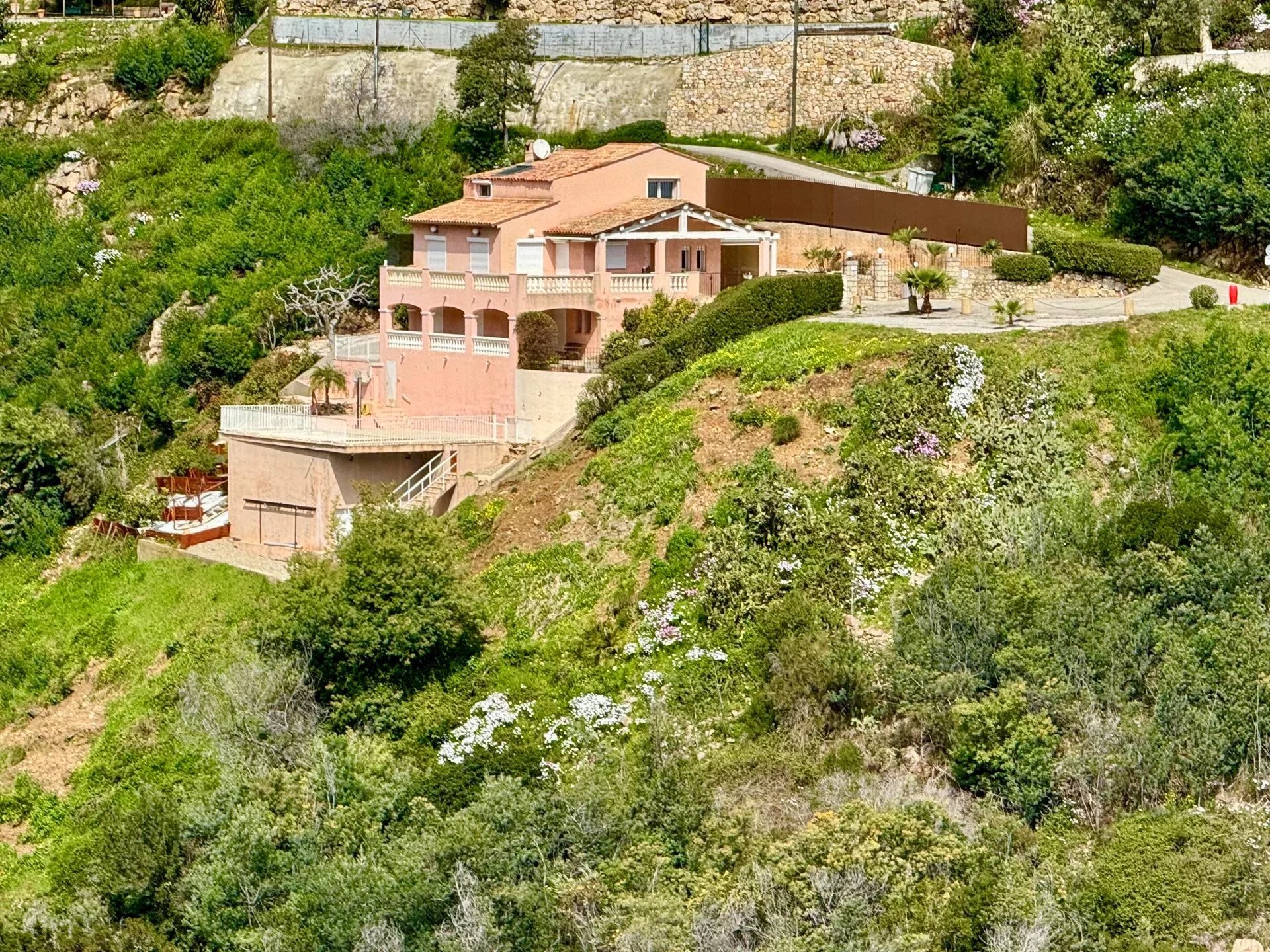 MANDELIEU CAPITOU SALE VILLA SEA VIEW ABSOLUTE CALM