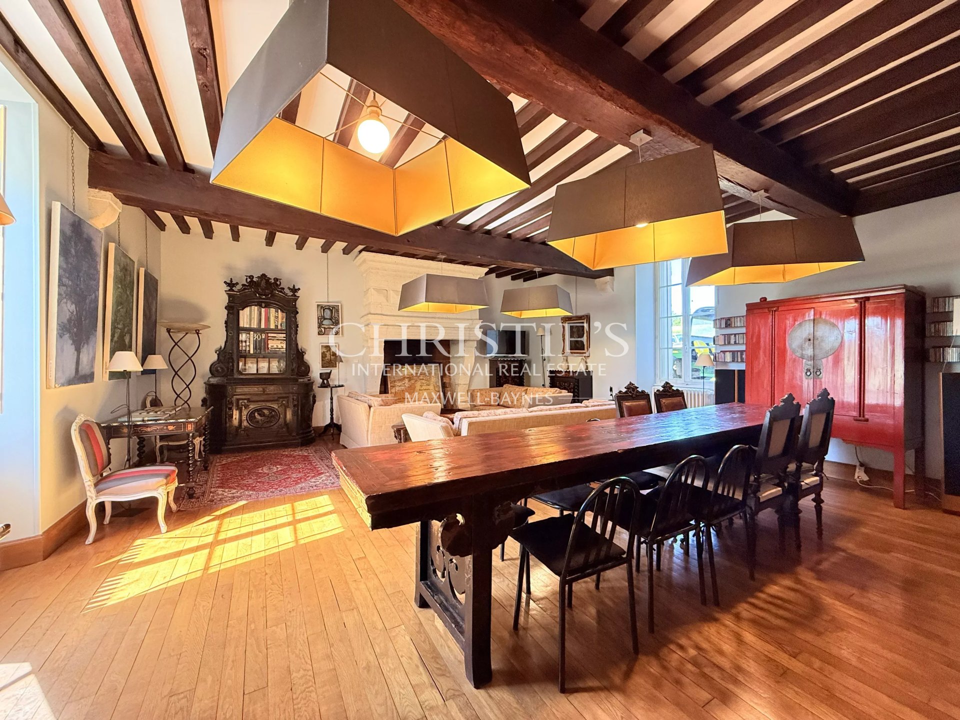9 Bedroom Villa/Townhouse's Image 7