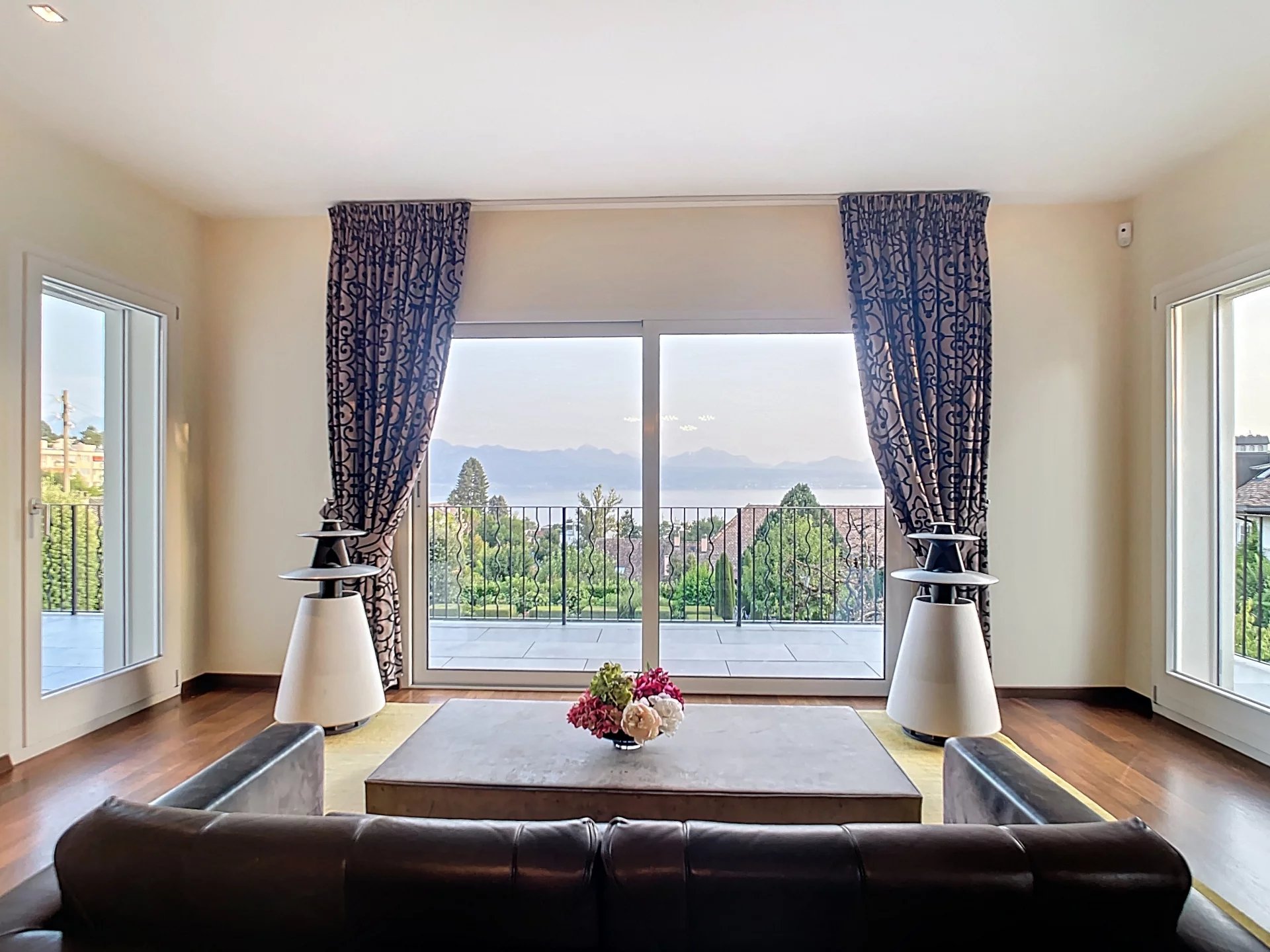 Vue lac et élégance intemporelle