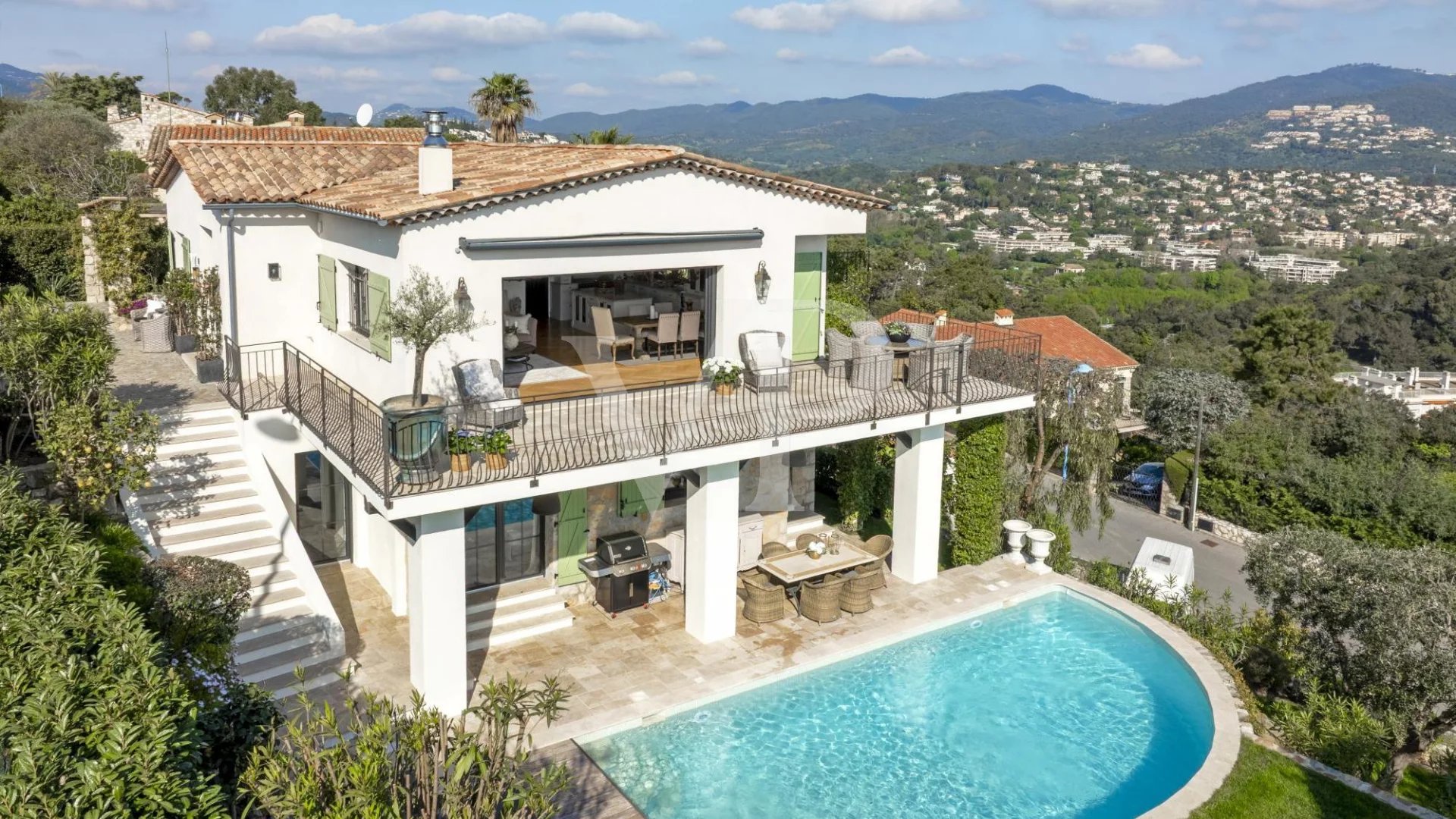 Villa à pied des plages avec une vue mer féérique