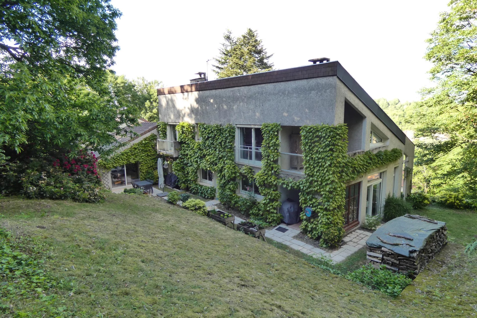 Sale Property Montcenis