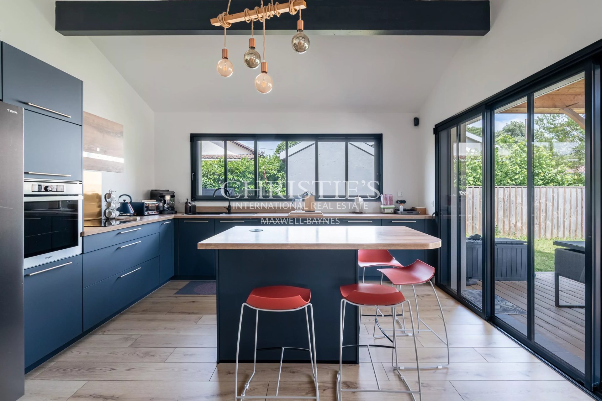 4 Bedroom Villa/Townhouse's Image 3