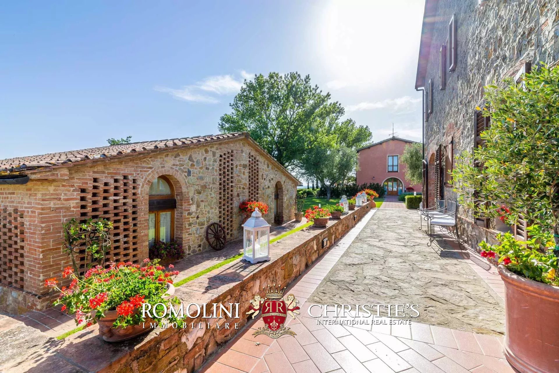 31 Bedroom Villa/Townhouse's Image 19