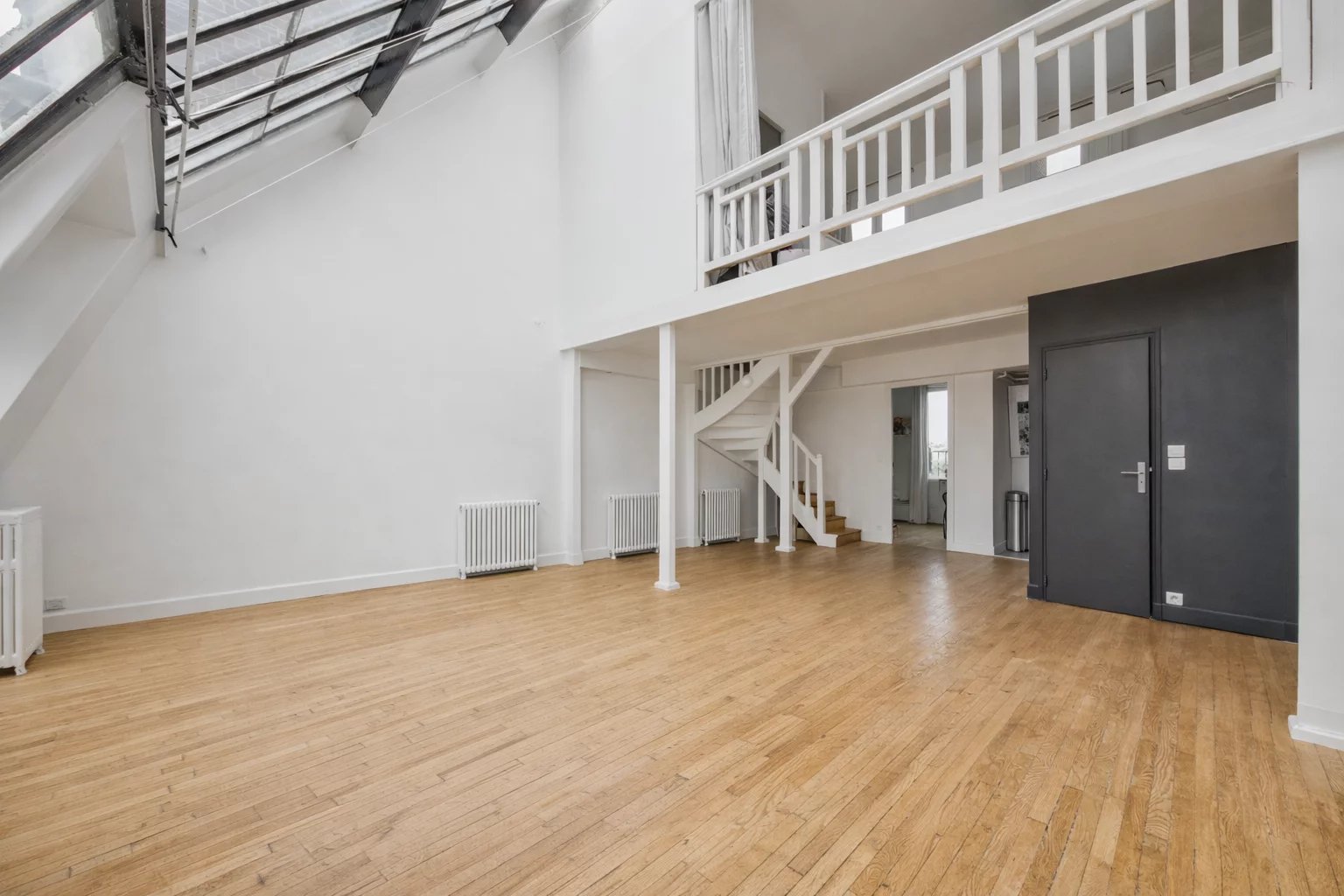 Batignolles– Appartement exceptionnel au dernier étage