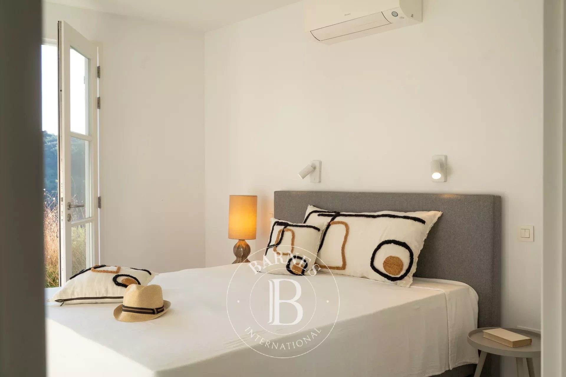 Ev Grimaud - picture 16