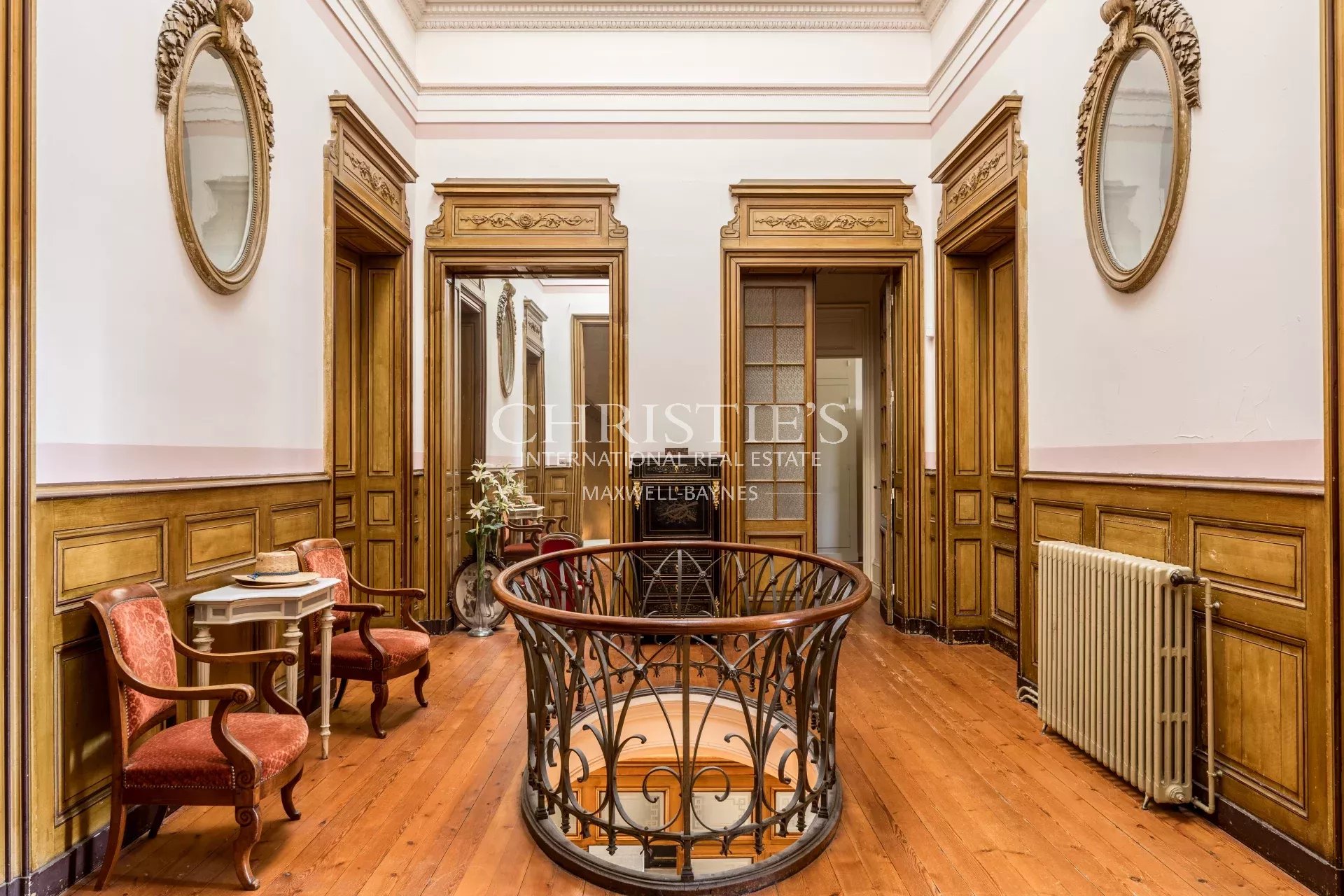 11 Bedroom Villa/Townhouse's Image 8
