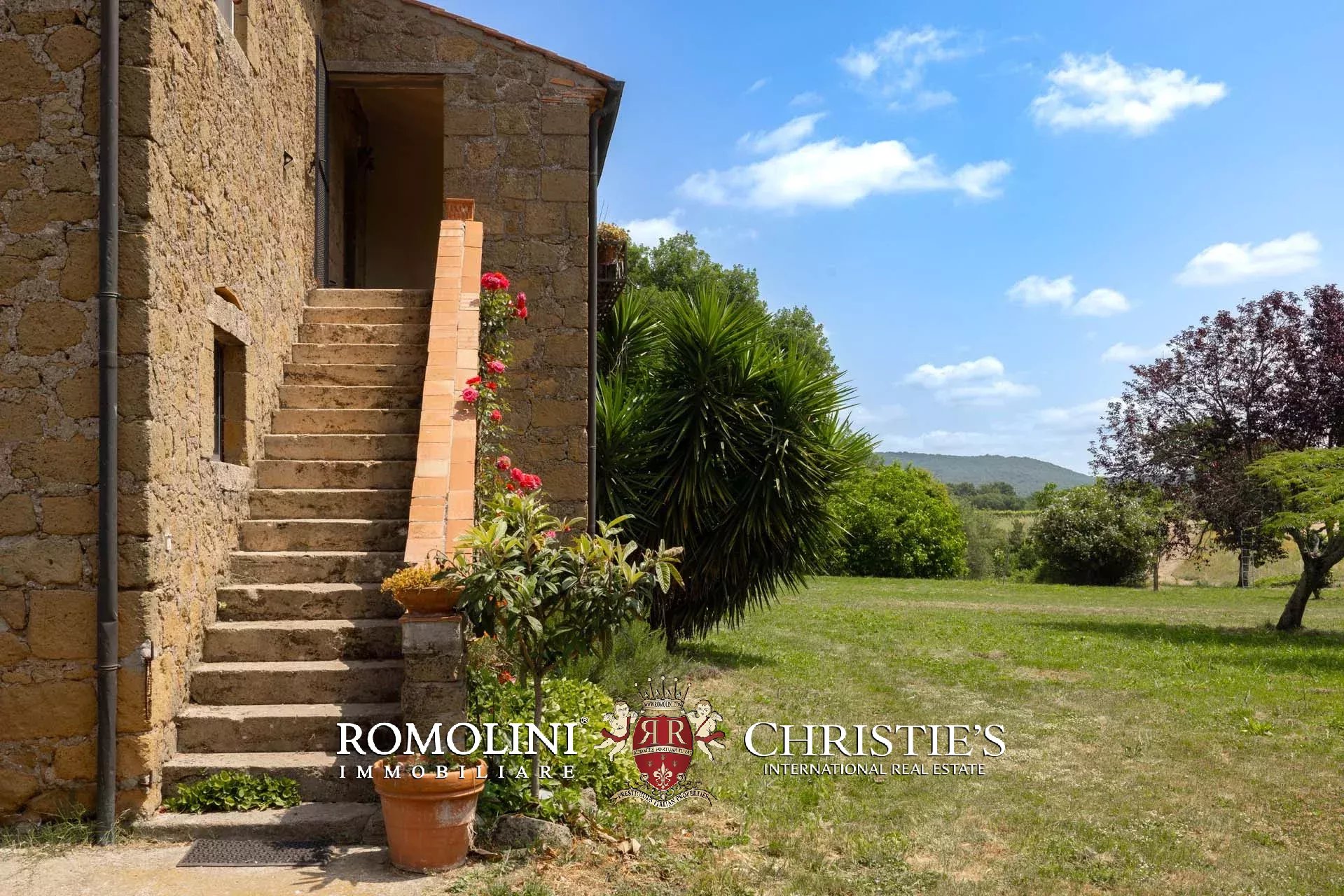 4 Bedroom Villa/Townhouse's Image 32