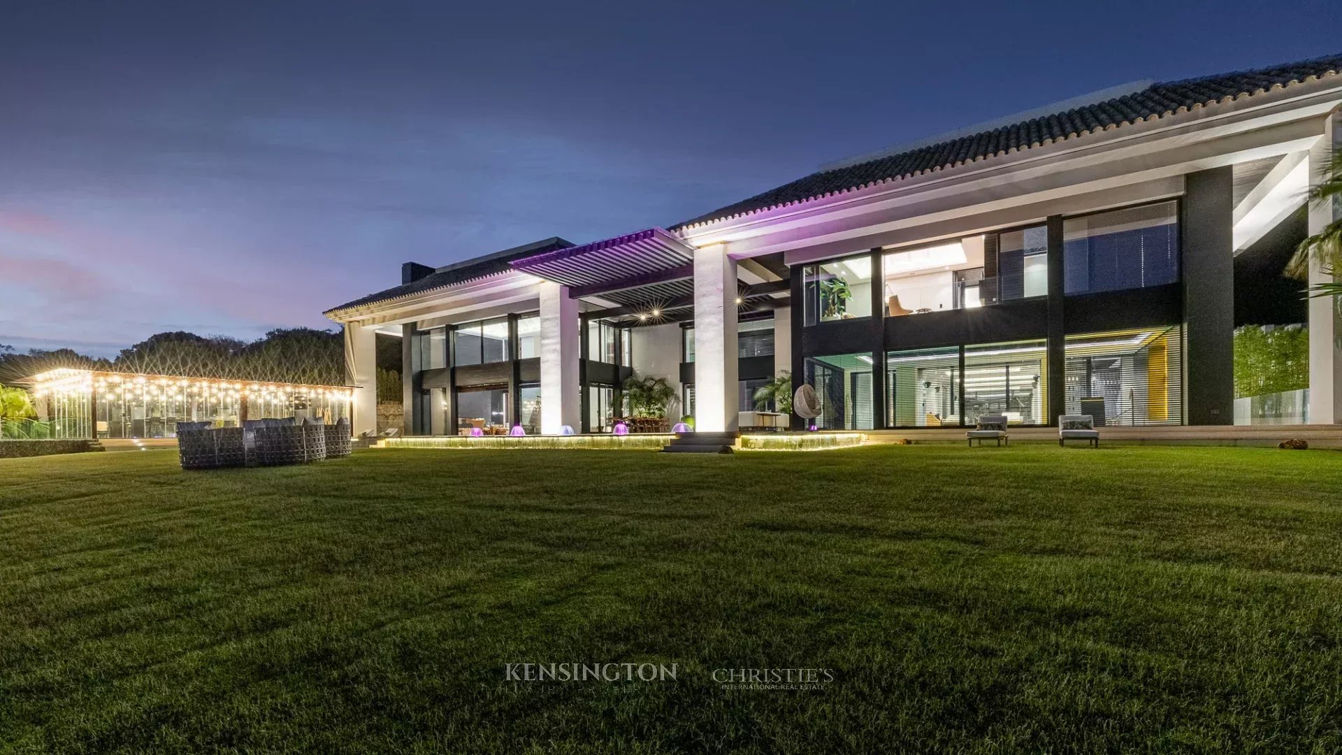 4 Bedroom Villa/Townhouse's Image 95