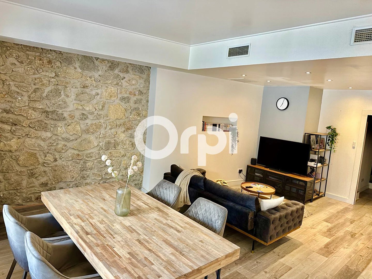 VENTE : appartement 2 pièces (55,94 m² Carrez) à CANNES