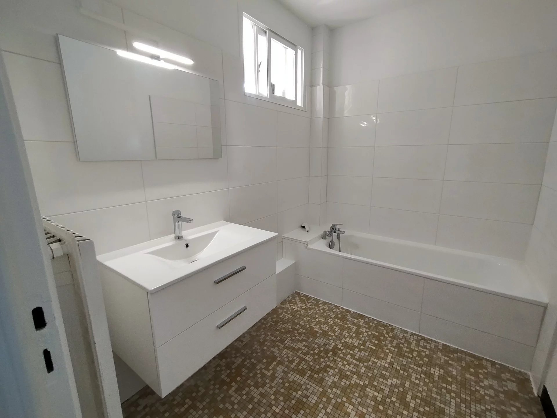 82372903 Location Lyon 9ème