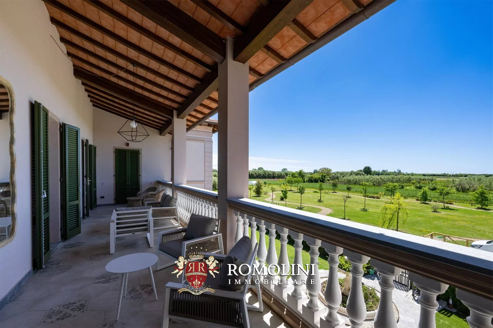 6 Bedroom Villa/Townhouse's Image 34