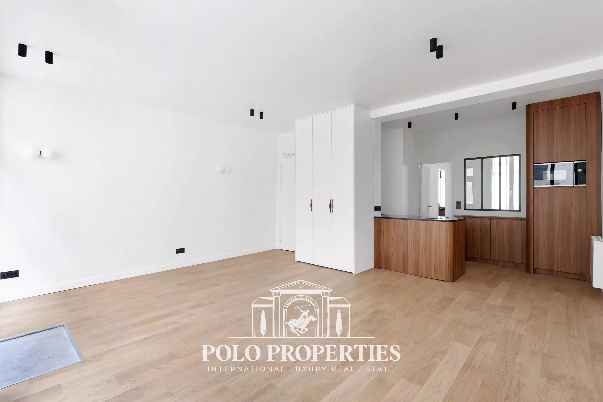 Idéal profession libérale ou pied à terre- Saint Philippe du Roule