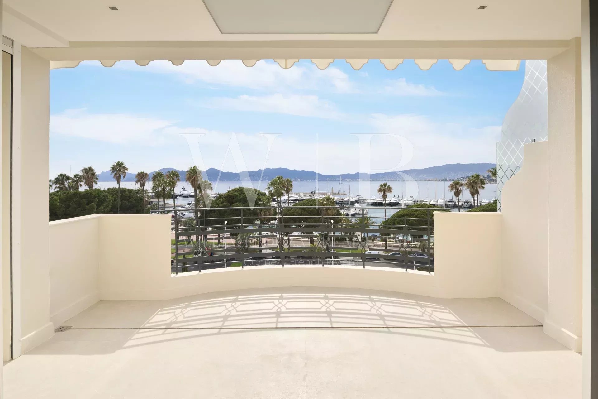 Agence immobilière de WILLIAM BOUZAT REAL ESTATE – Cannes French Riviera