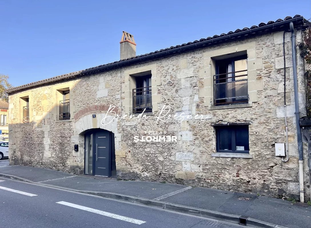 Magnifique maison rénovée type Loft au cœur du centre-ville de Bergerac, à deux pas de la place Gambetta.